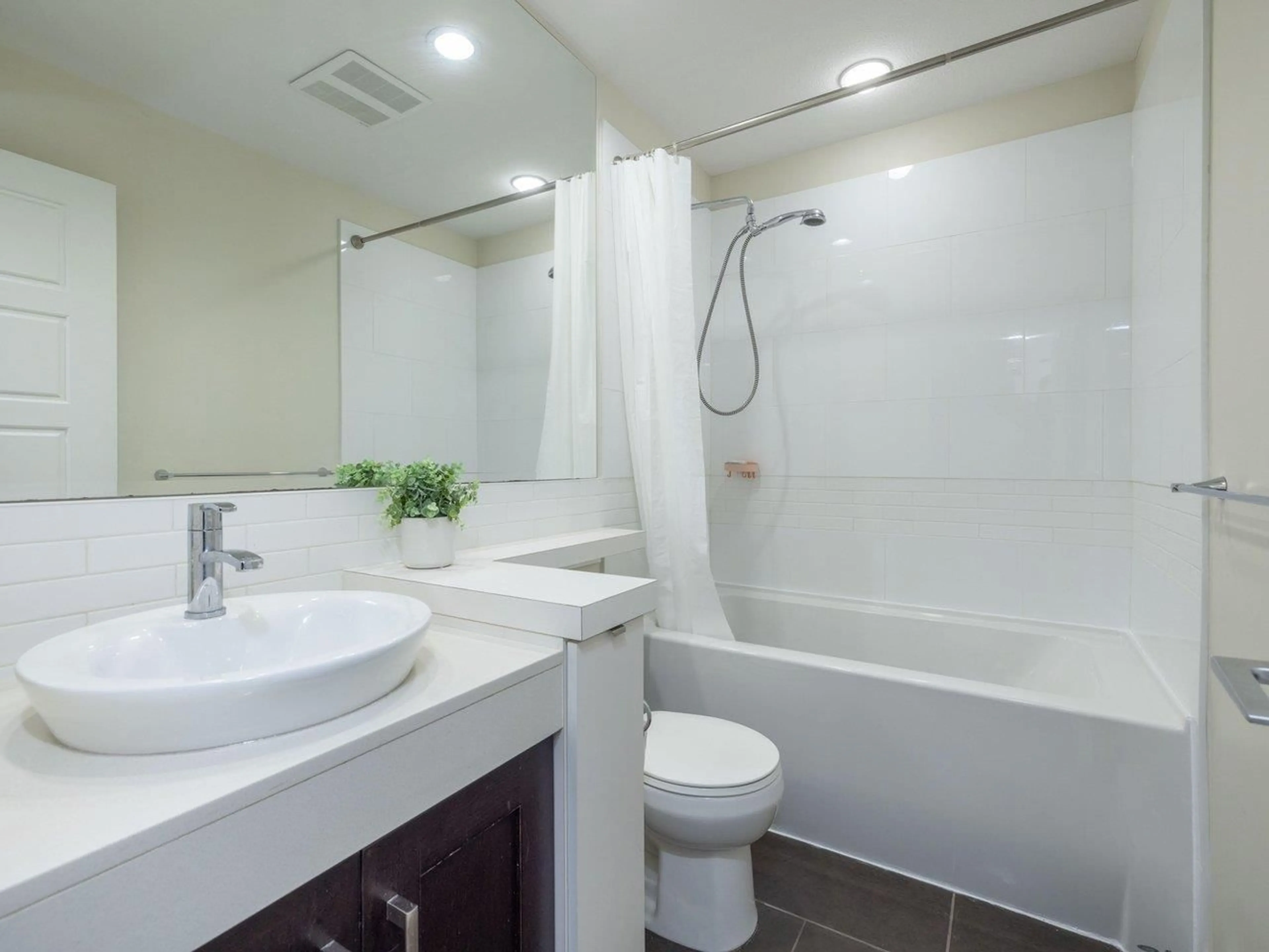 Standard bathroom, unknown for 42 - 20966 77A, Langley British Columbia V2Y0K9
