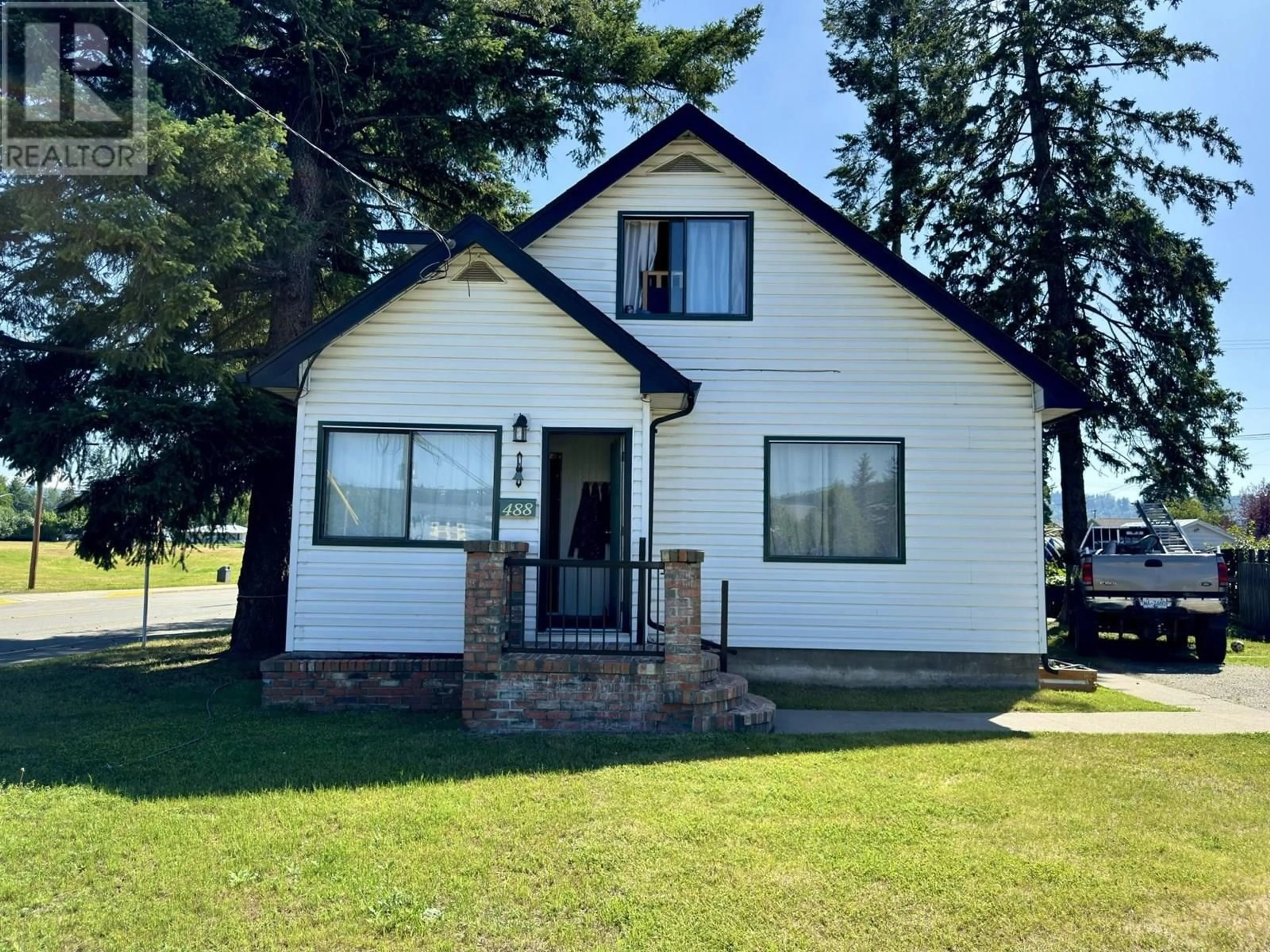 Home with vinyl exterior material, street for 488 KINCHANT STREET, Quesnel British Columbia V2J2R6