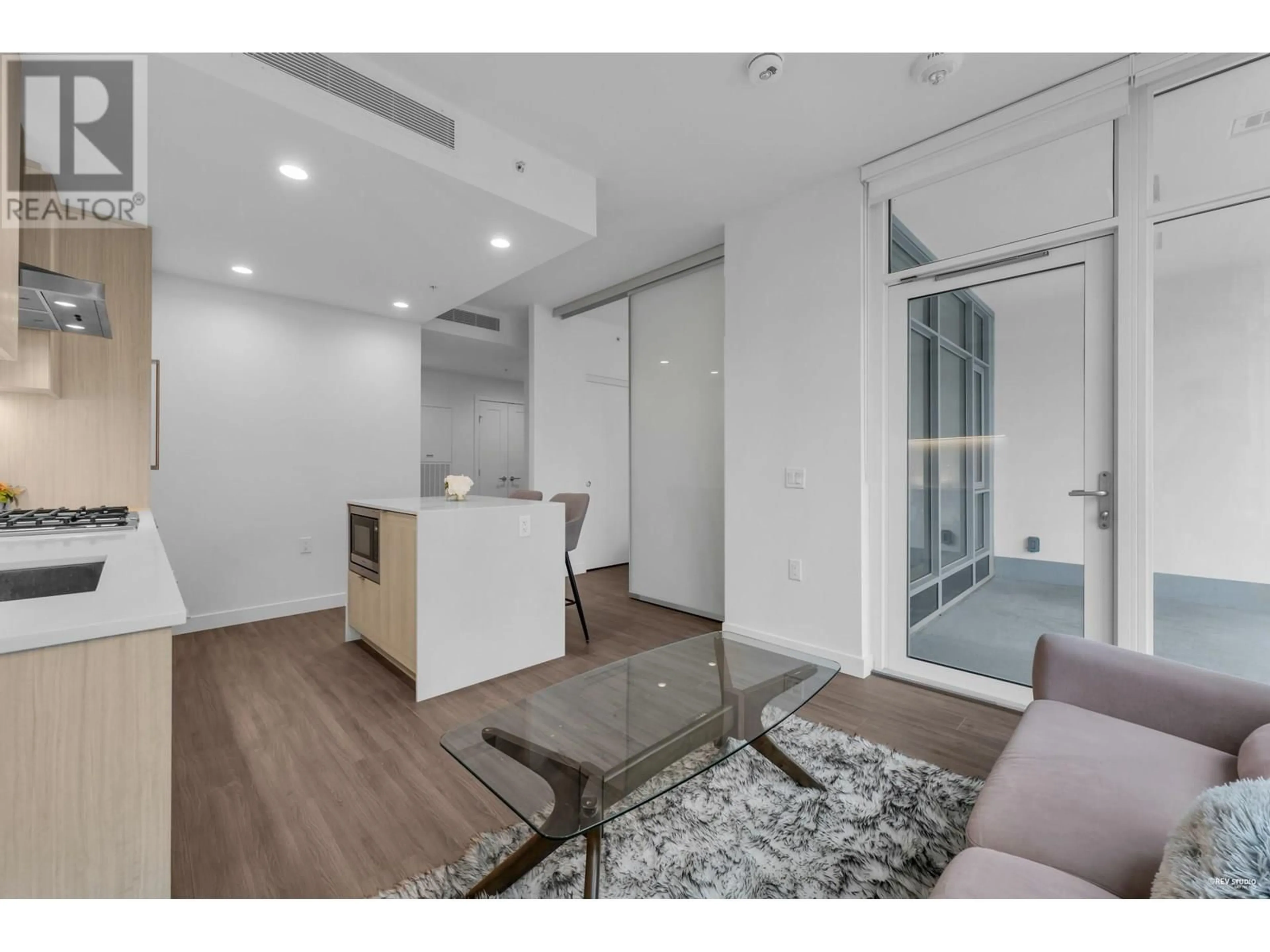 A pic of a room for 1807 - 2351 BETA AVENUE, Burnaby British Columbia V5C0M2