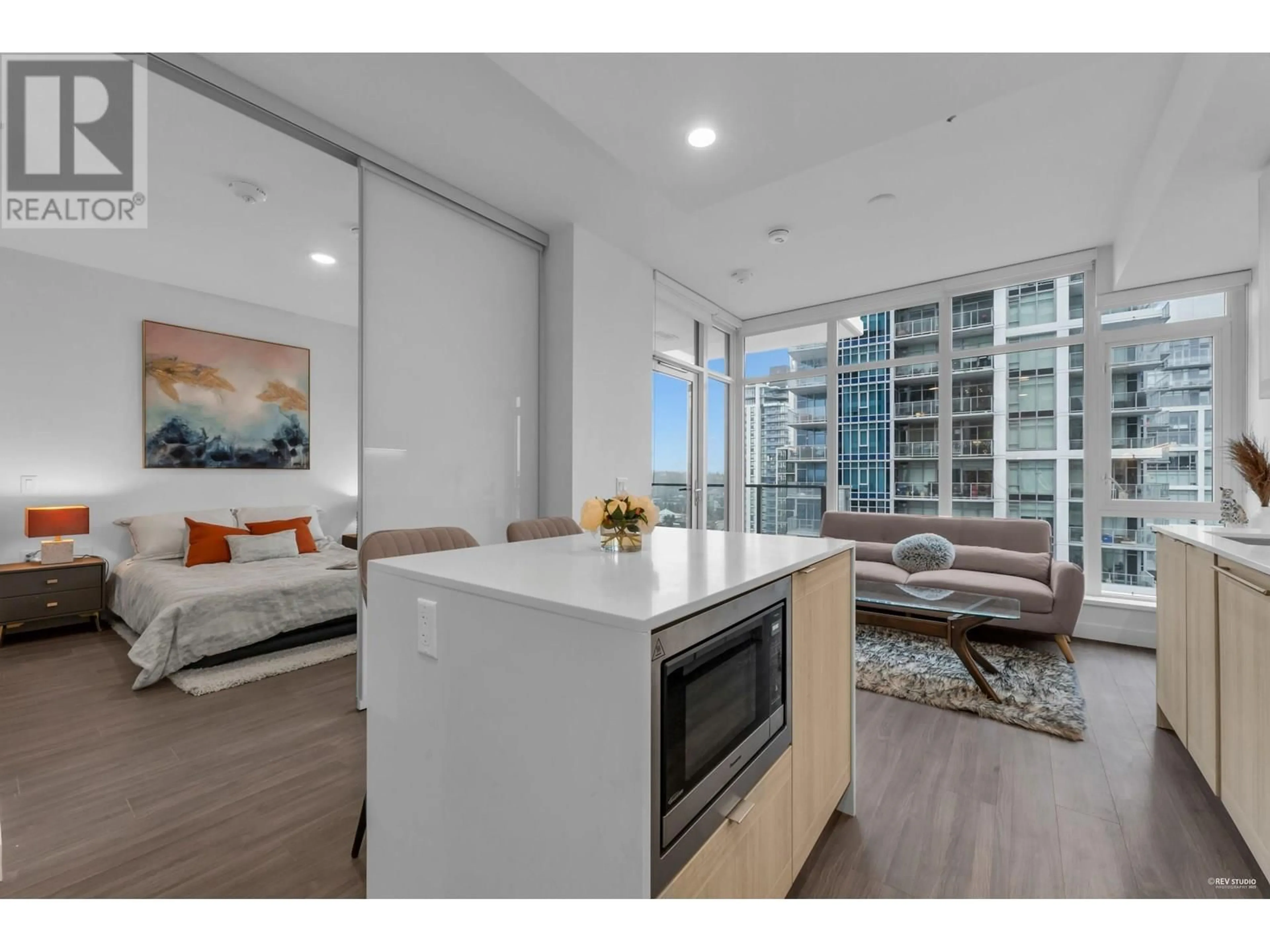Open concept kitchen, unknown for 1807 - 2351 BETA AVENUE, Burnaby British Columbia V5C0M2
