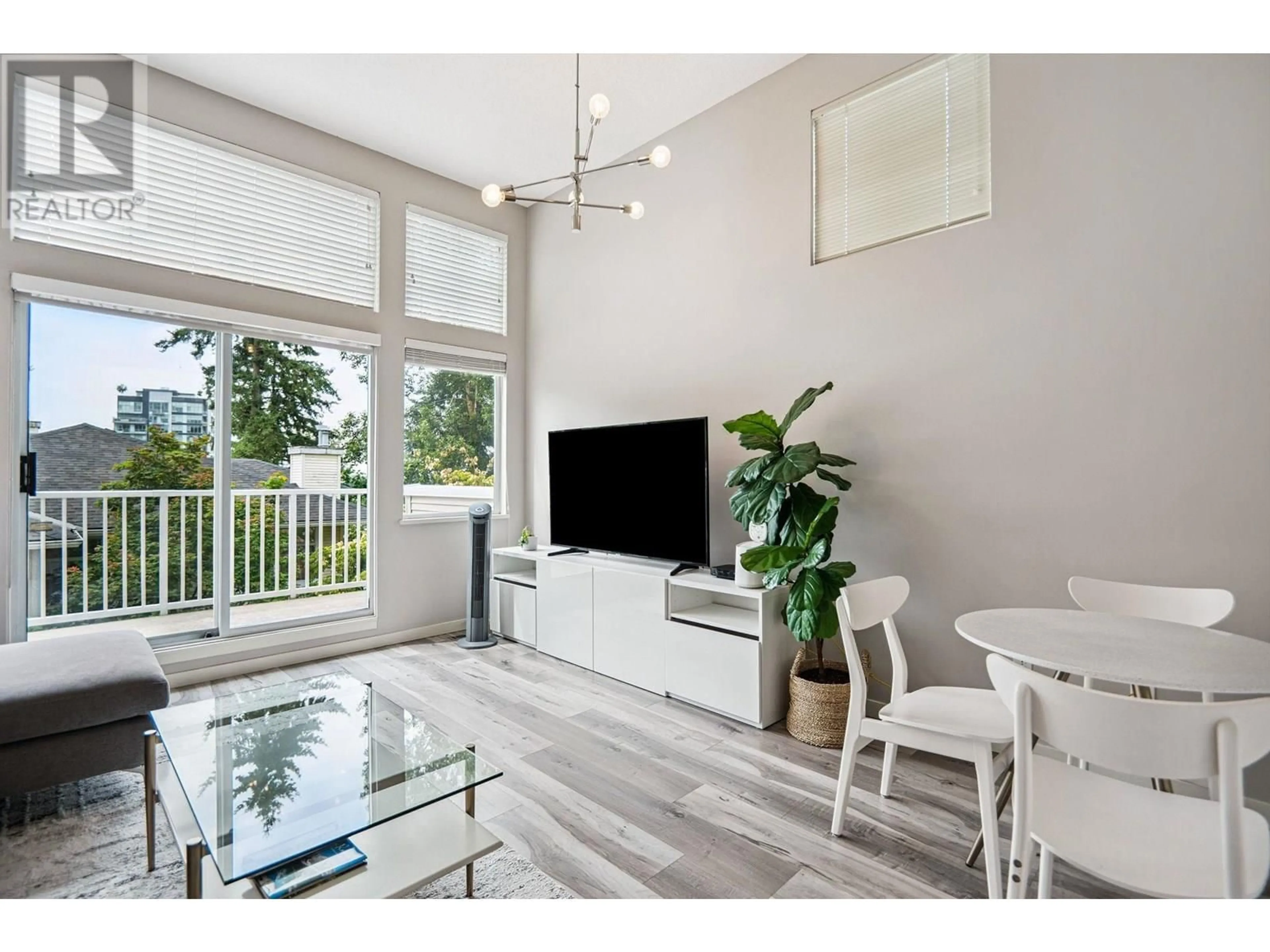 Living room with furniture, unknown for 1 - 3578 WHITNEY PLACE, Vancouver British Columbia V5S4T2
