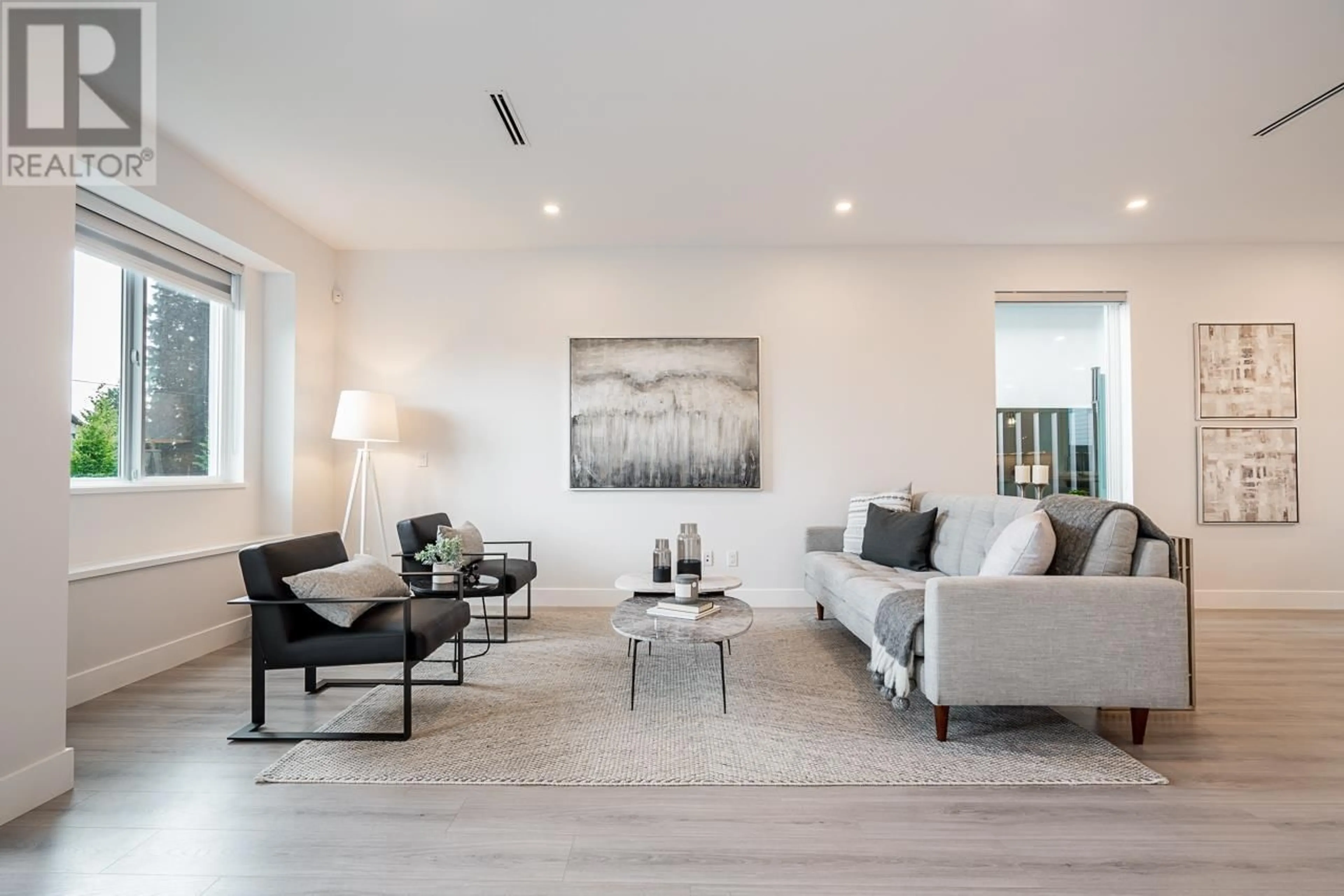 Living room with furniture, unknown for 947 WALLS AVENUE, Coquitlam British Columbia V3K2T2