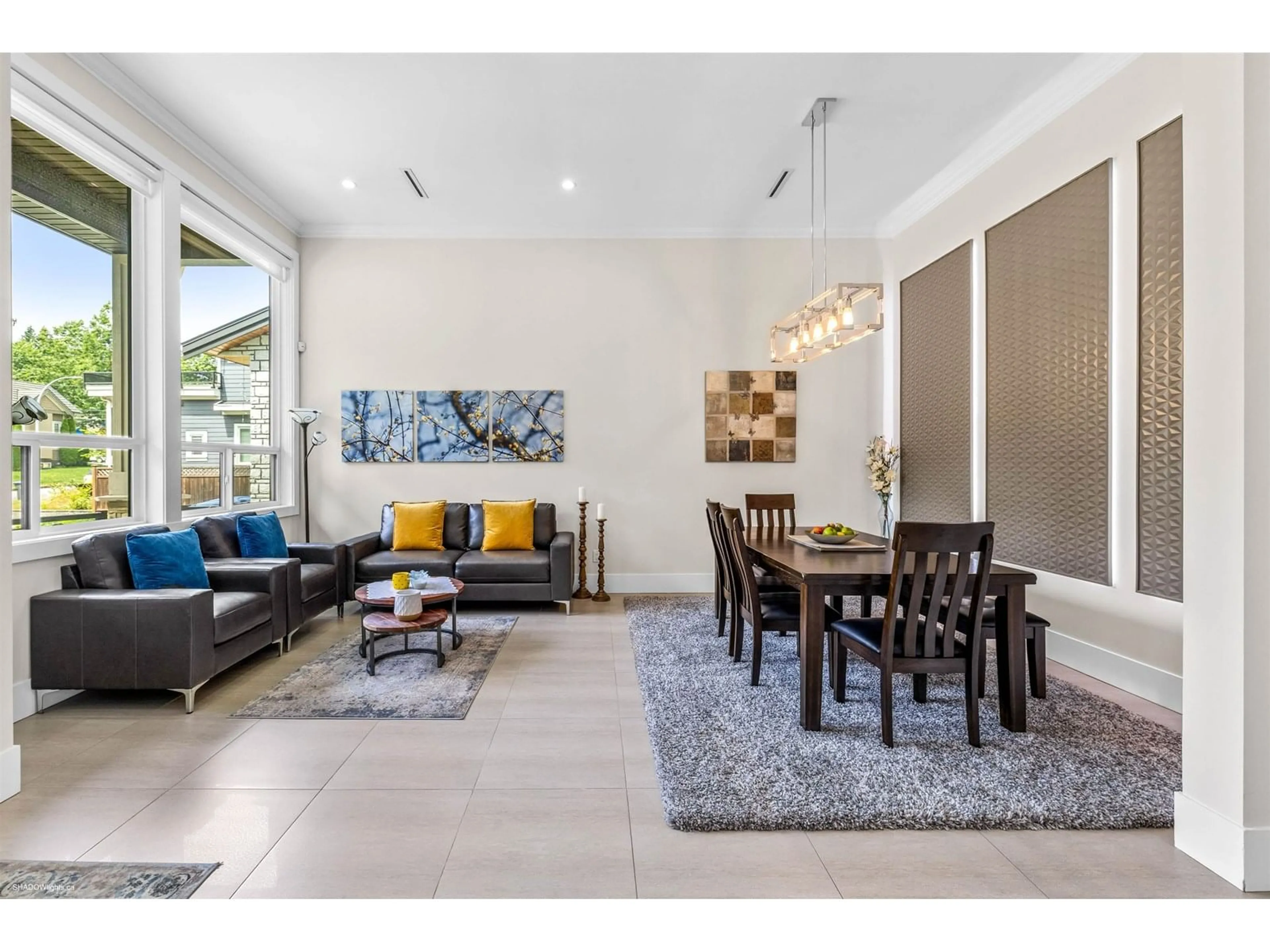 Living room with furniture, unknown for 8380 166A, Surrey British Columbia V4N6A7