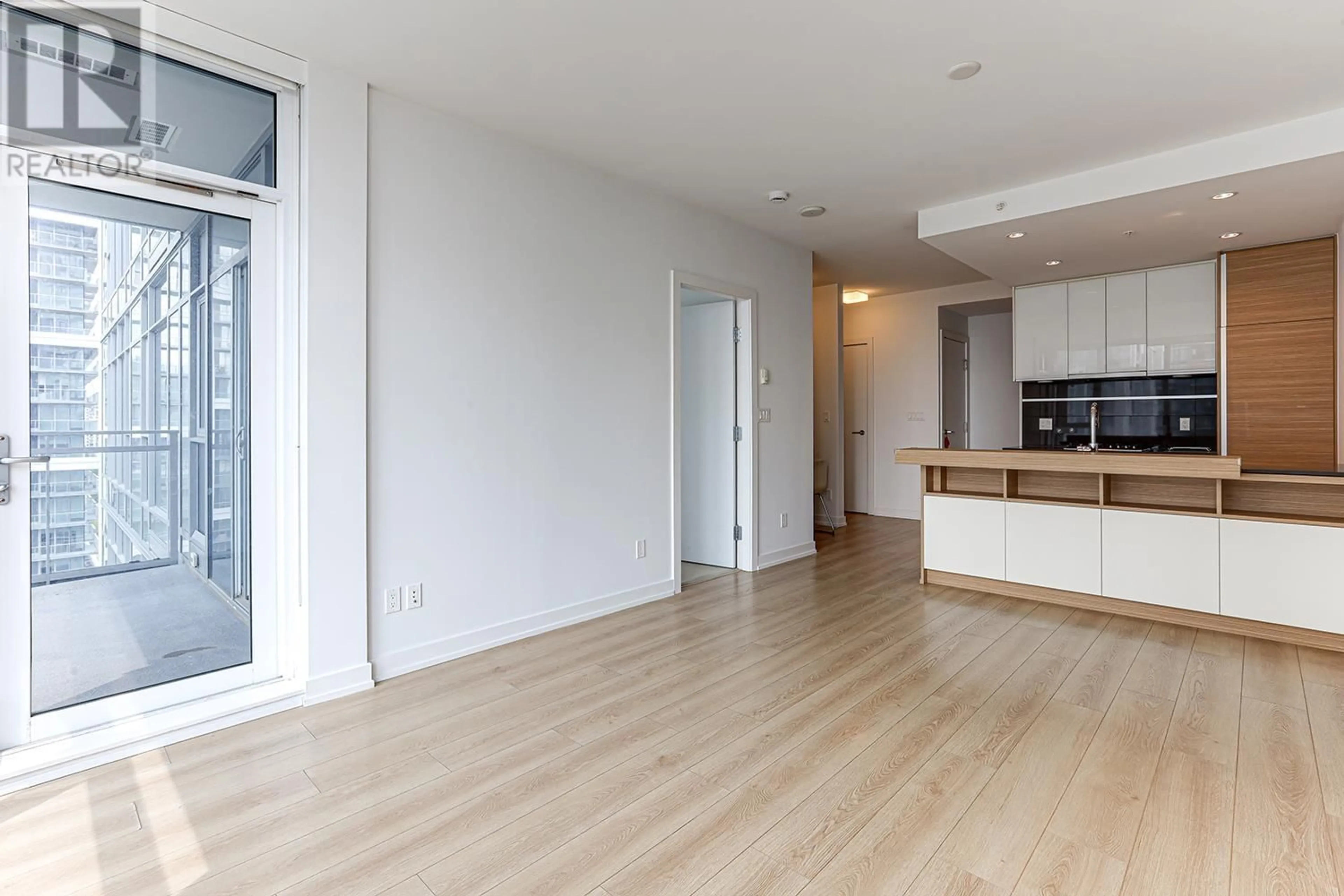 A pic of a room for 1710 - 4688 KINGSWAY, Burnaby British Columbia V5H0E9