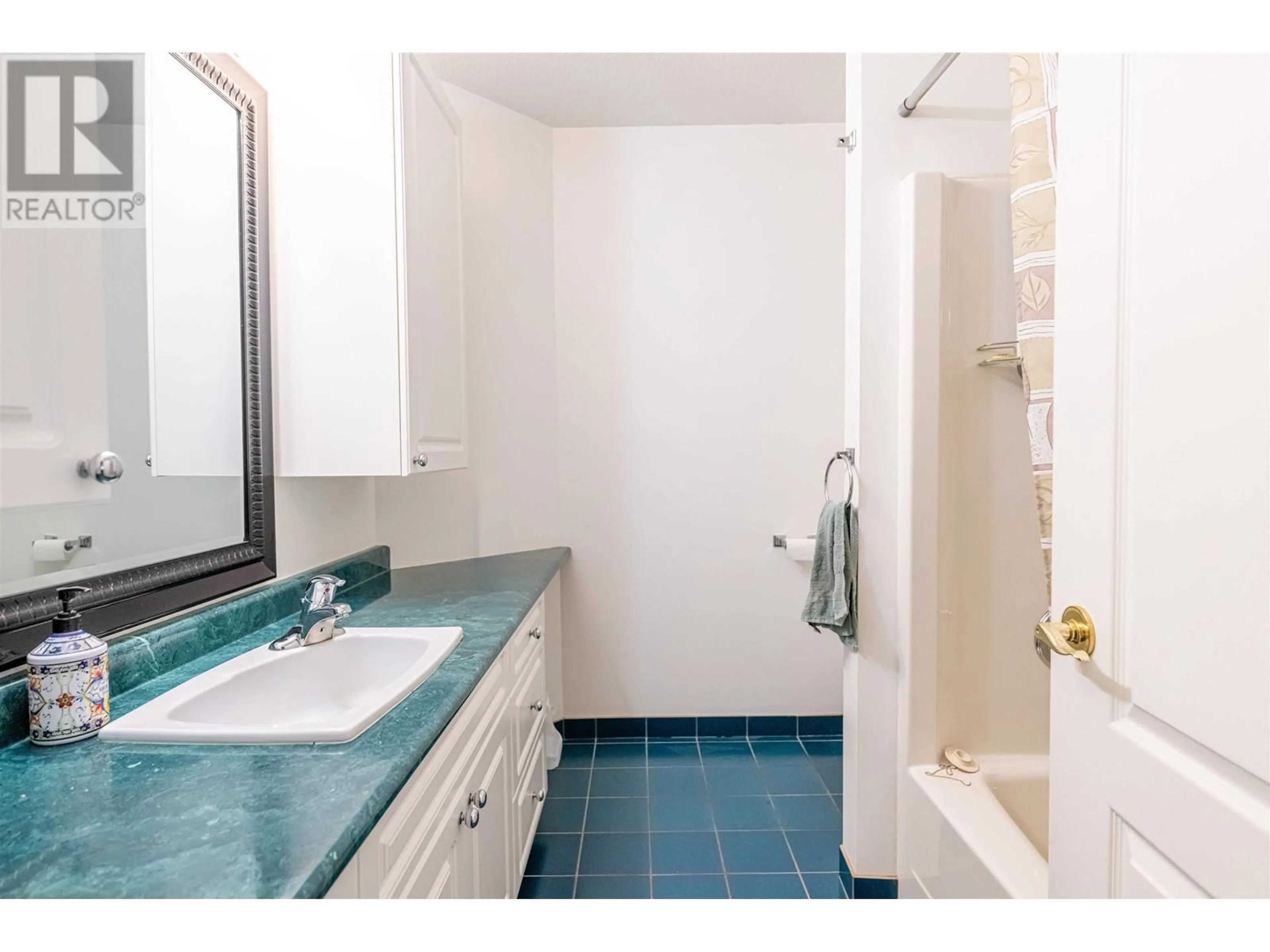 Standard bathroom, ceramic/tile floor for 24660 NESSVIEW ROAD, Prince George British Columbia V2K5M7