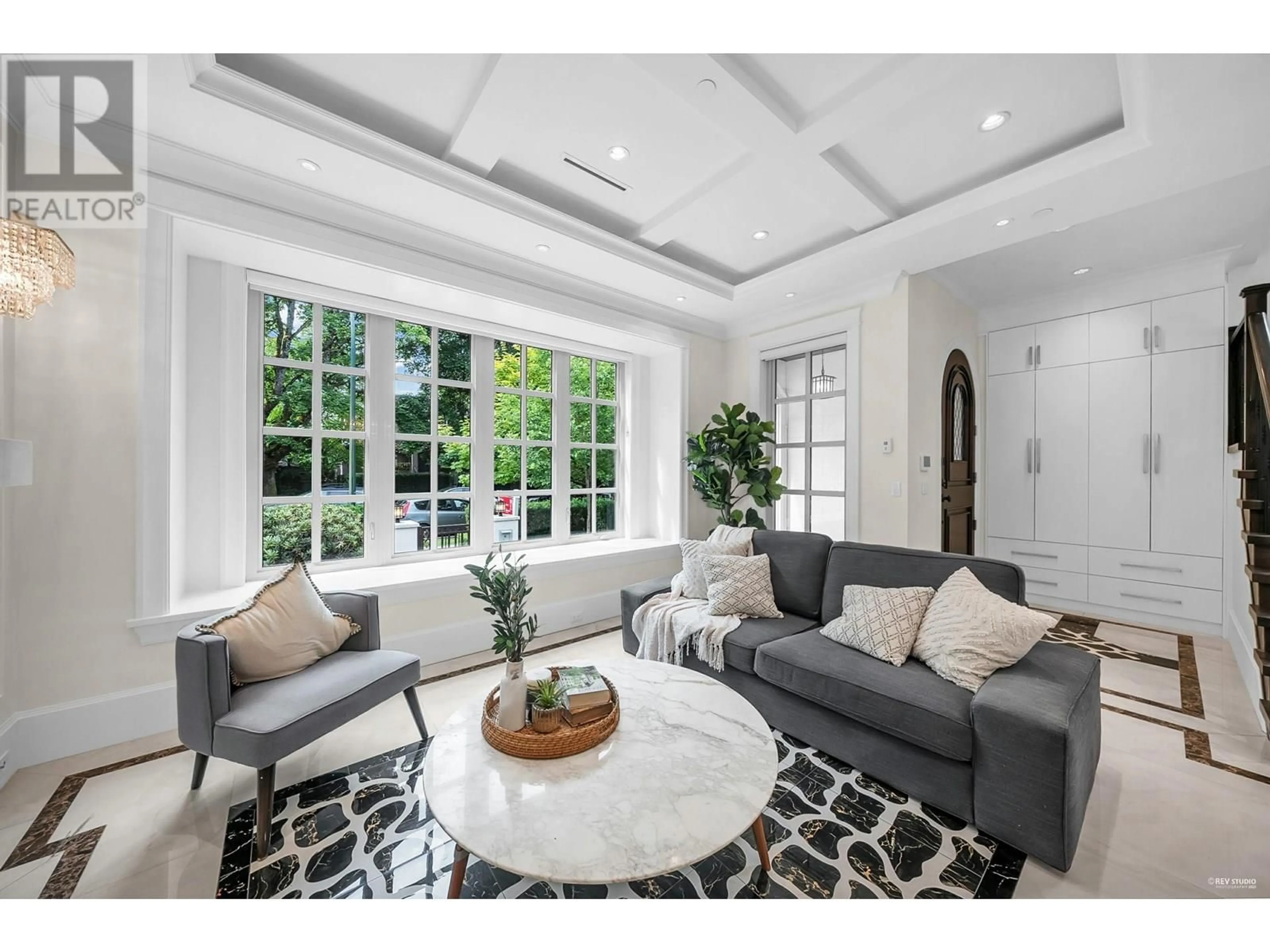 Living room with furniture, unknown for 2877 15TH AVENUE, Vancouver British Columbia V6K3A1