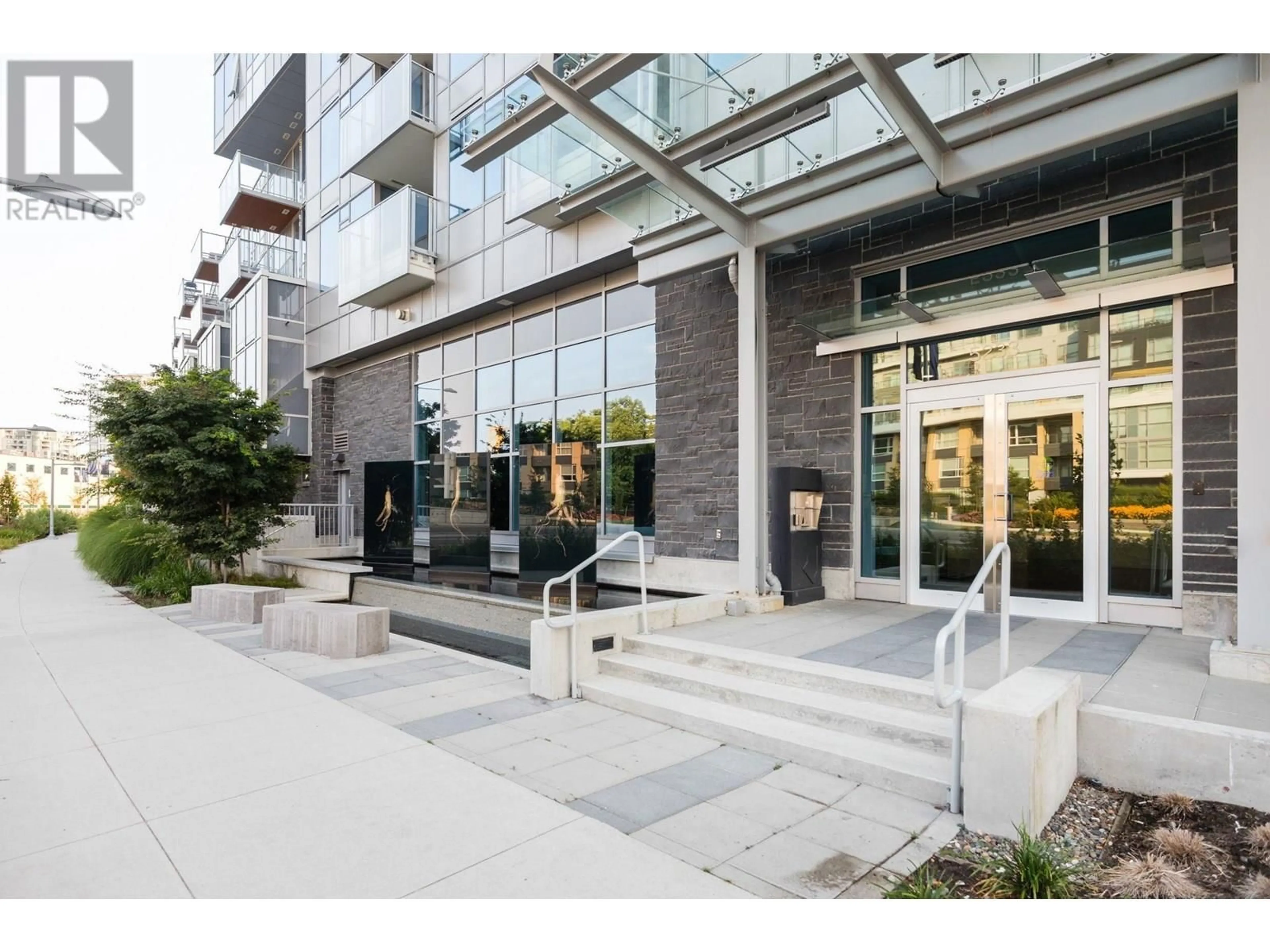 Indoor foyer for 1308 - 5233 GILBERT ROAD, Richmond British Columbia V7C0B3