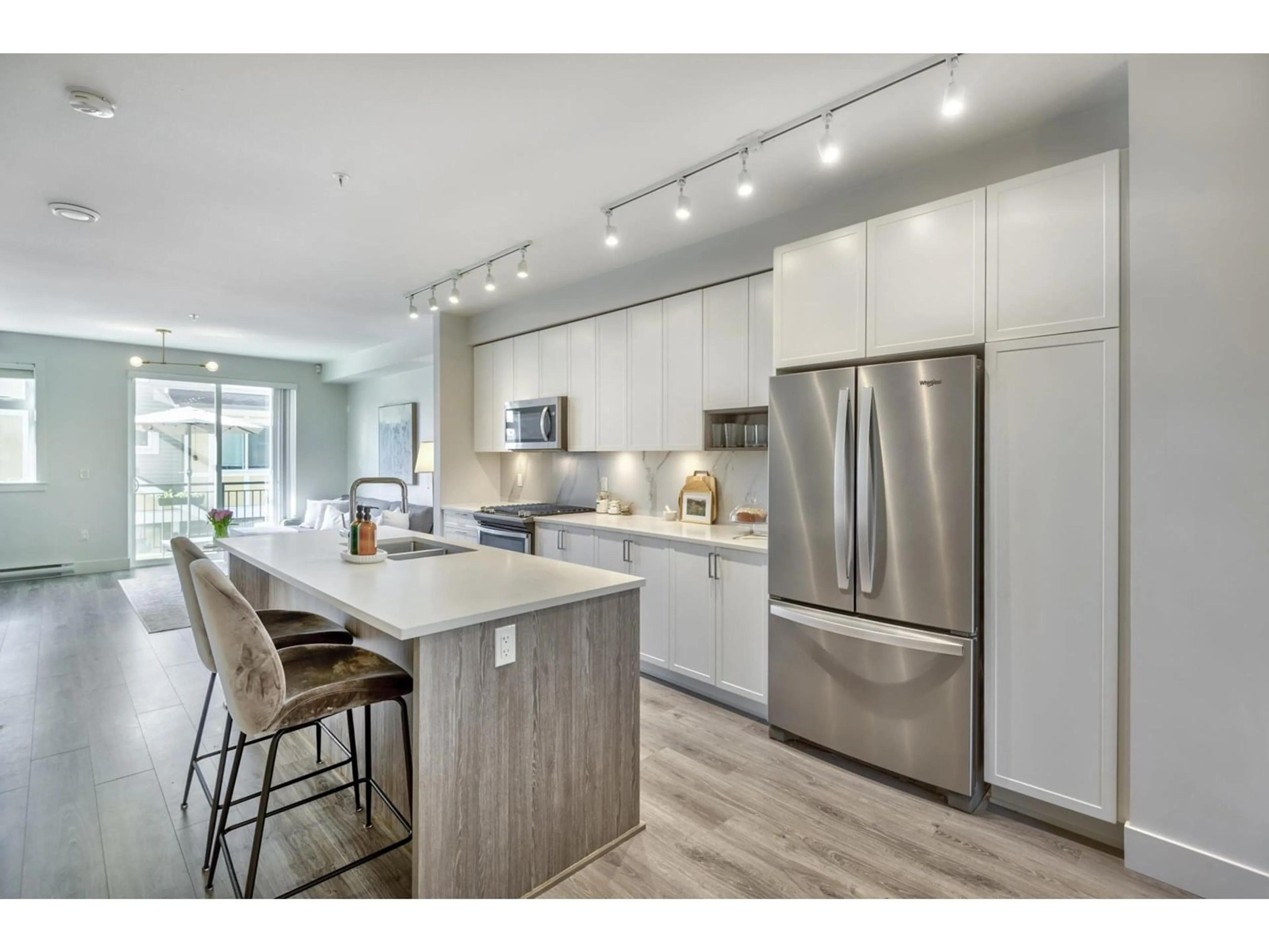 Open concept kitchen, unknown for 165 - 9718 161A, Surrey British Columbia V4N6S7
