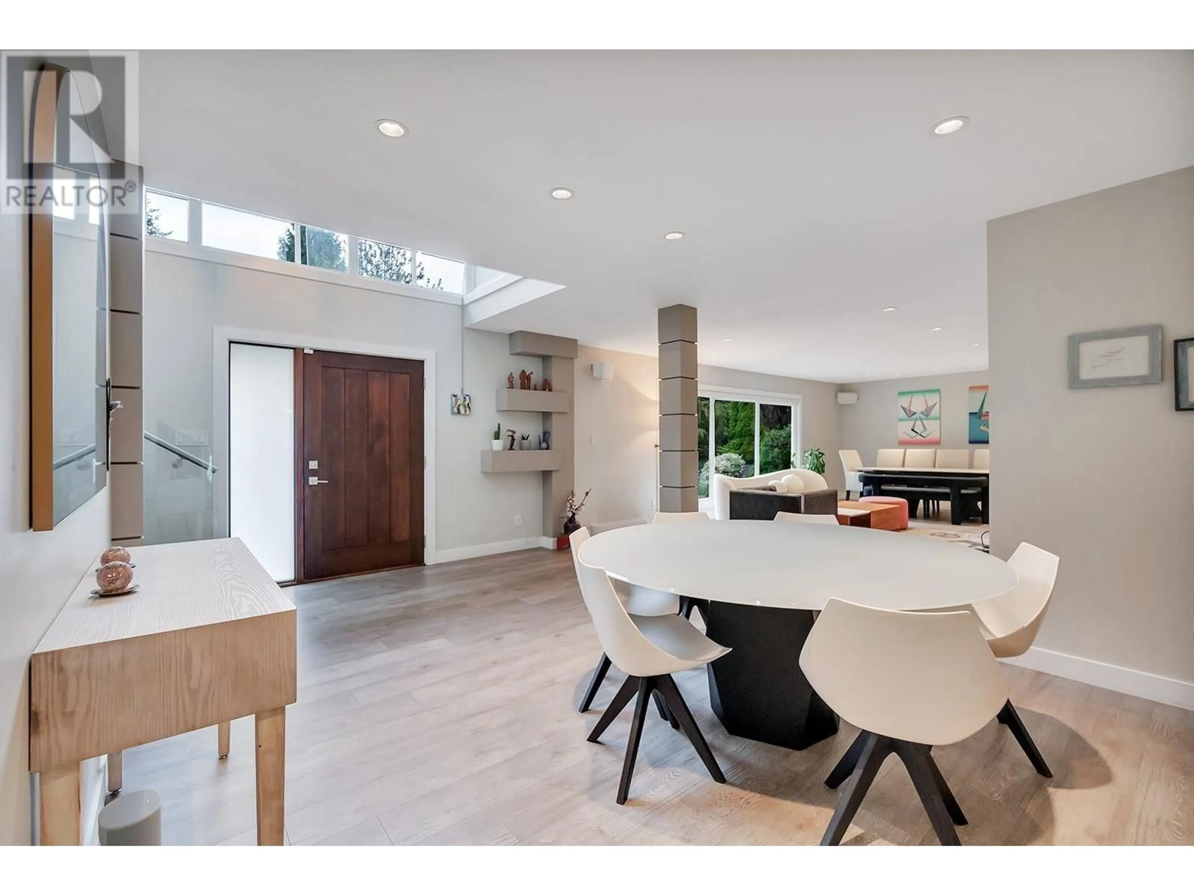 Open concept kitchen, ceramic/tile floor for 701 KENWOOD ROAD, West Vancouver British Columbia V7S1S7