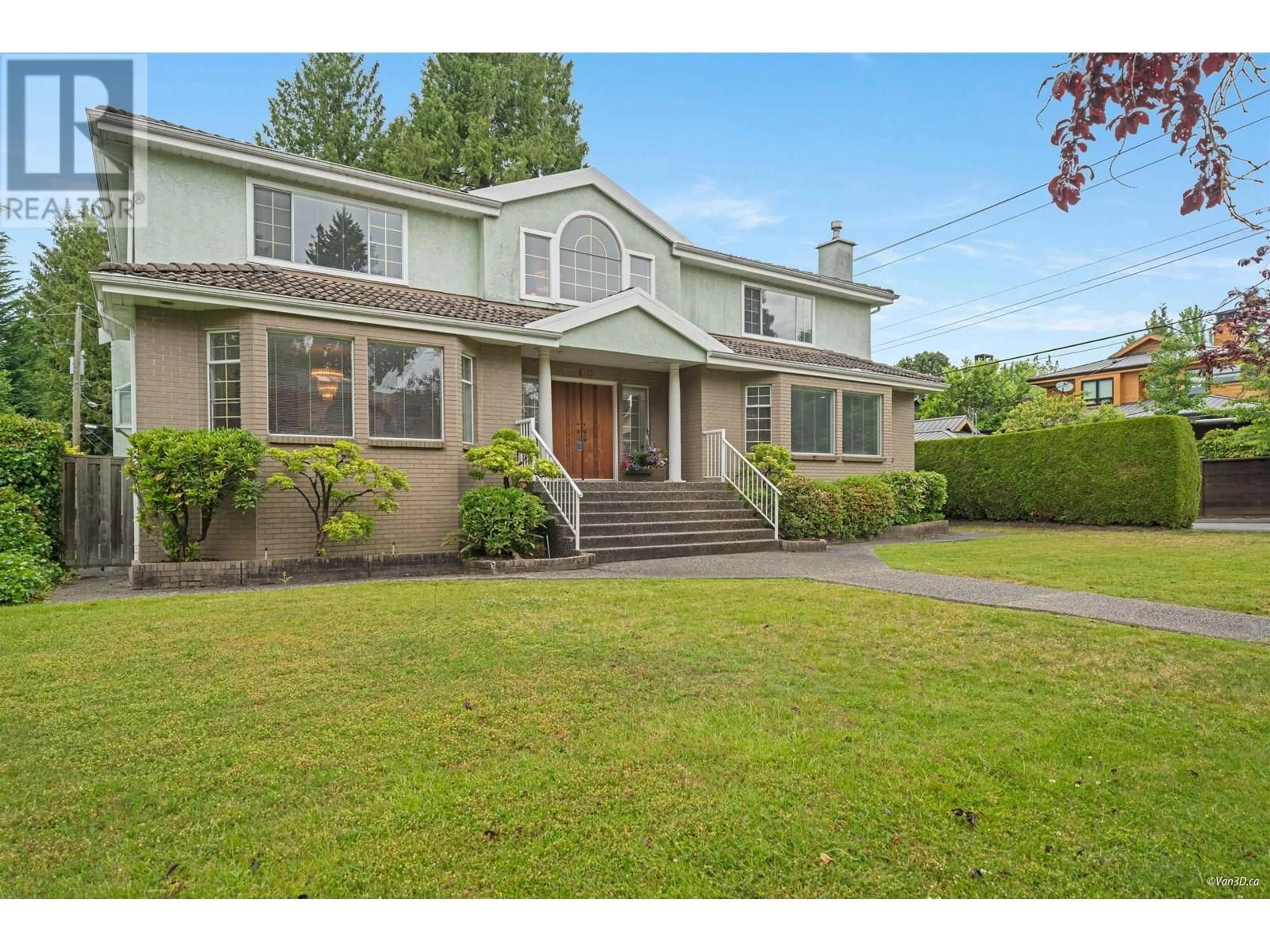 Home with vinyl exterior material, street for 6633 MONTGOMERY STREET, Vancouver British Columbia V6P4G3