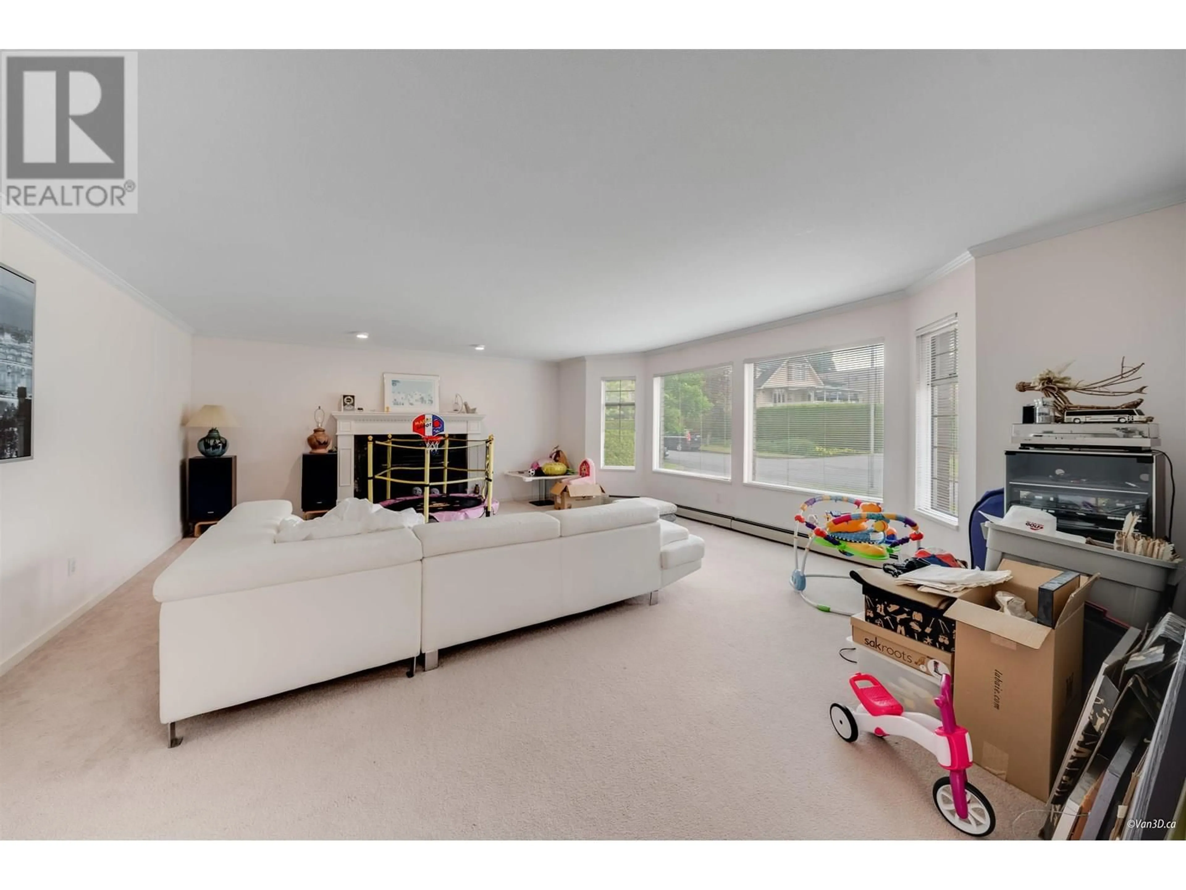 Living room with furniture, unknown for 6633 MONTGOMERY STREET, Vancouver British Columbia V6P4G3