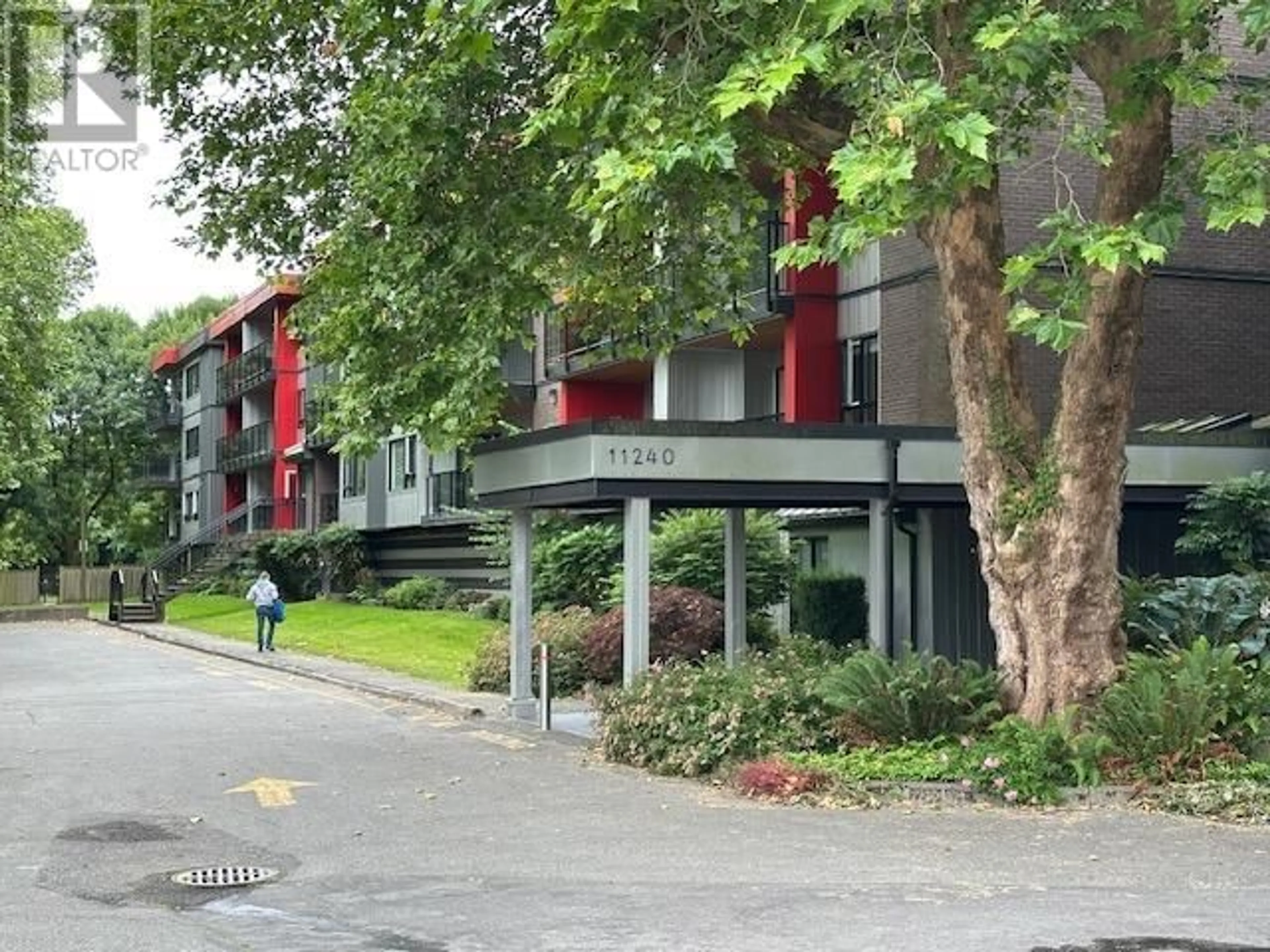 A pic from outside/outdoor area/front of a property/back of a property/a pic from drone, street for 102 - 11240 DANIELS ROAD, Richmond British Columbia V6X1M6