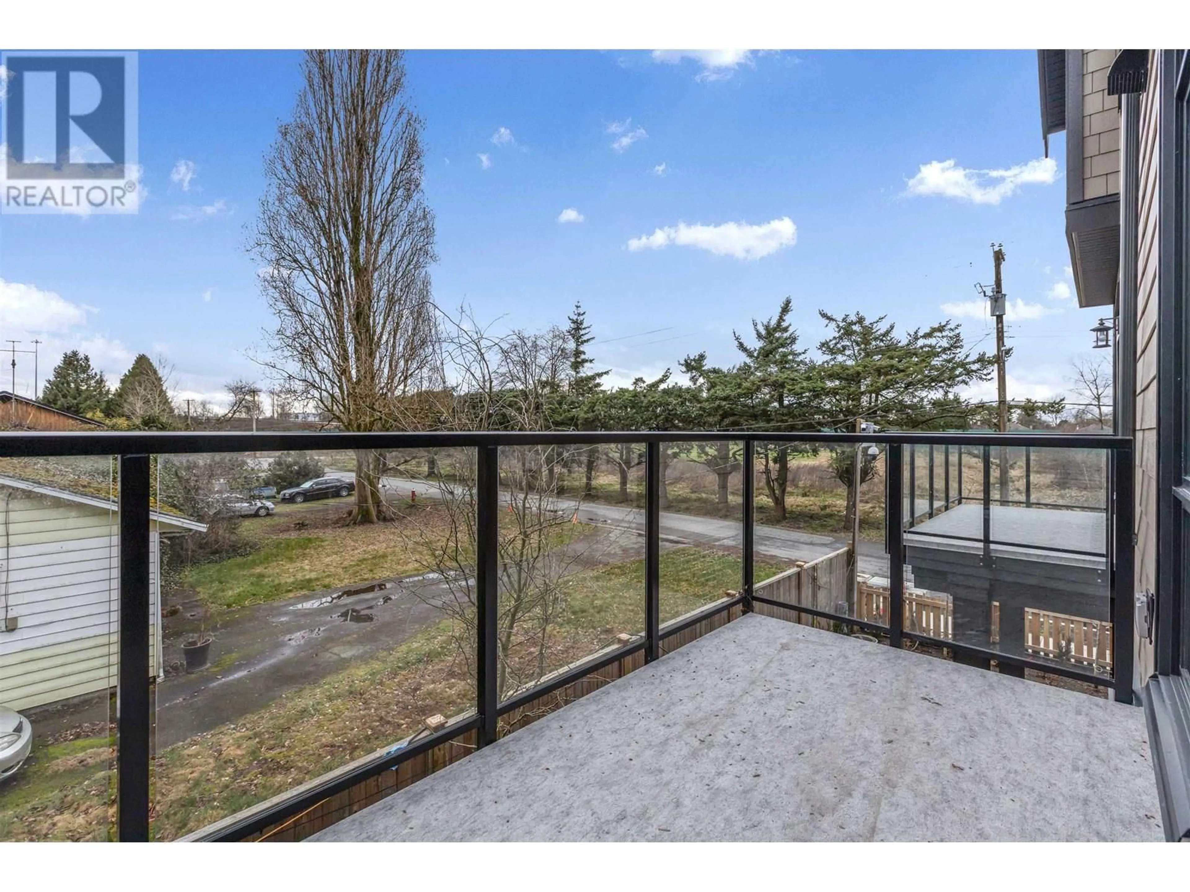 Patio, unknown for 2 - 4300 THOMPSON ROAD, Richmond British Columbia V6V0C3