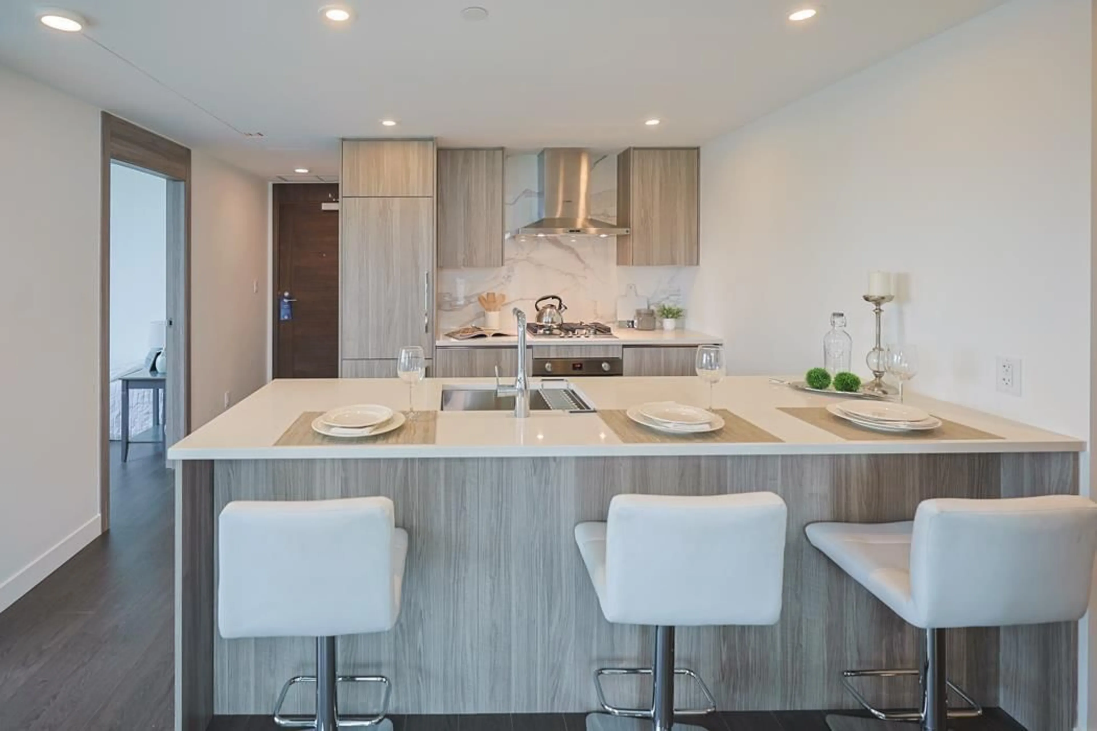 Contemporary kitchen, unknown for 1207 - 13768 100TH, Surrey British Columbia V3T0V2
