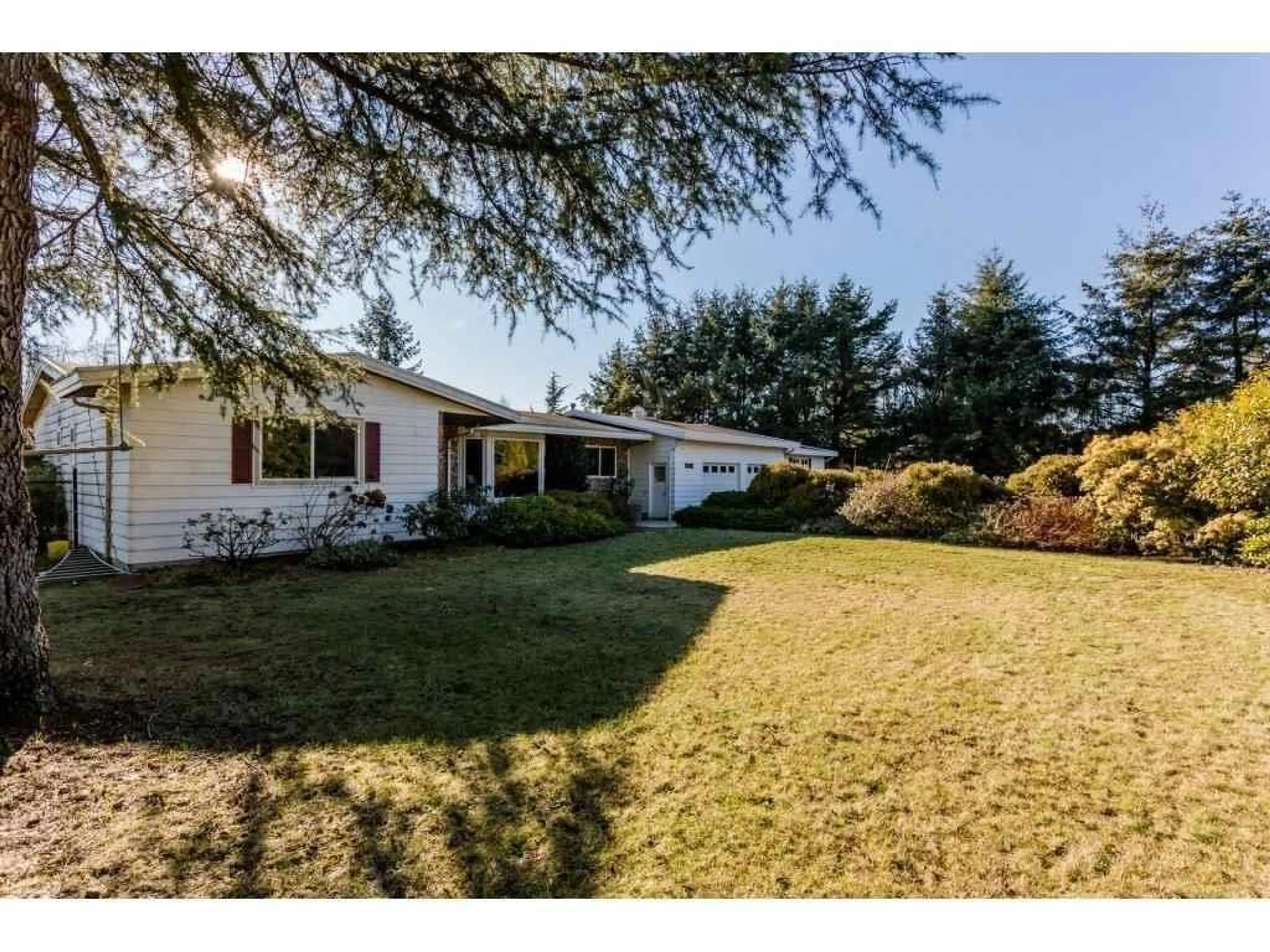A pic from outside/outdoor area/front of a property/back of a property/a pic from drone, street for 16910 23, Surrey British Columbia V3Z9Z2
