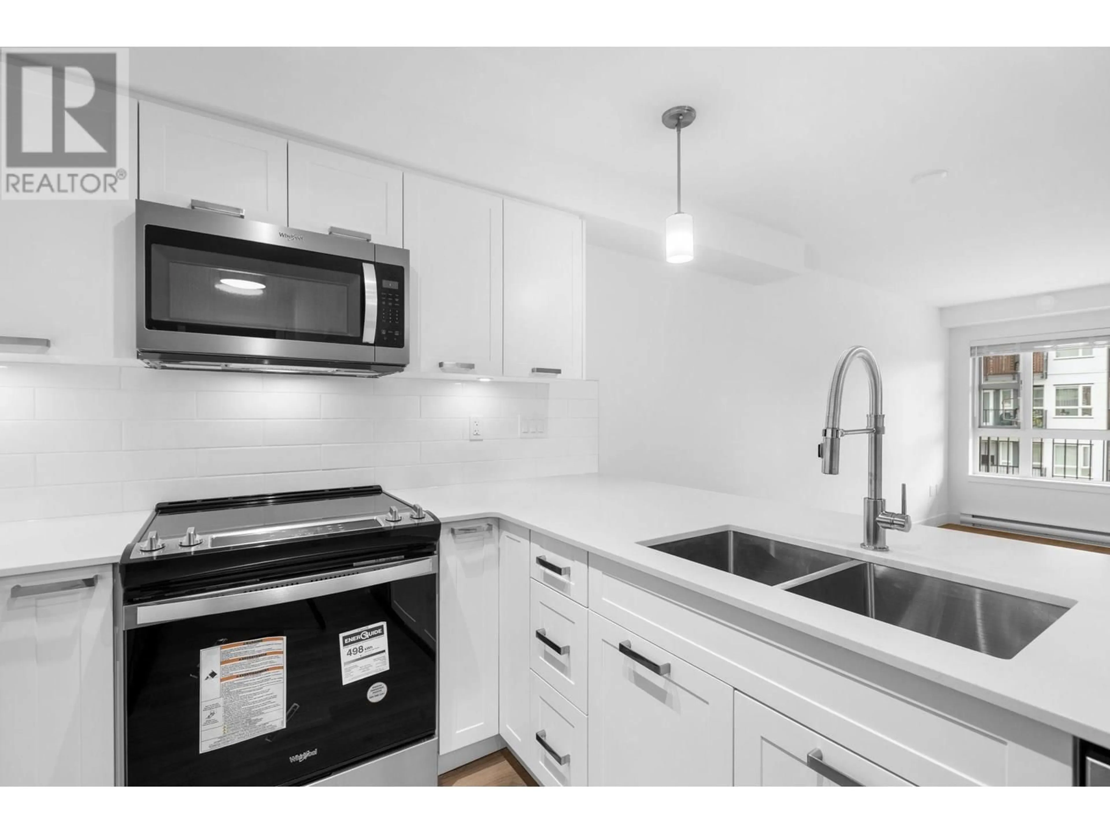 Standard kitchen, unknown for 306 - 22562 121 AVENUE, Maple Ridge British Columbia V2X3Y8