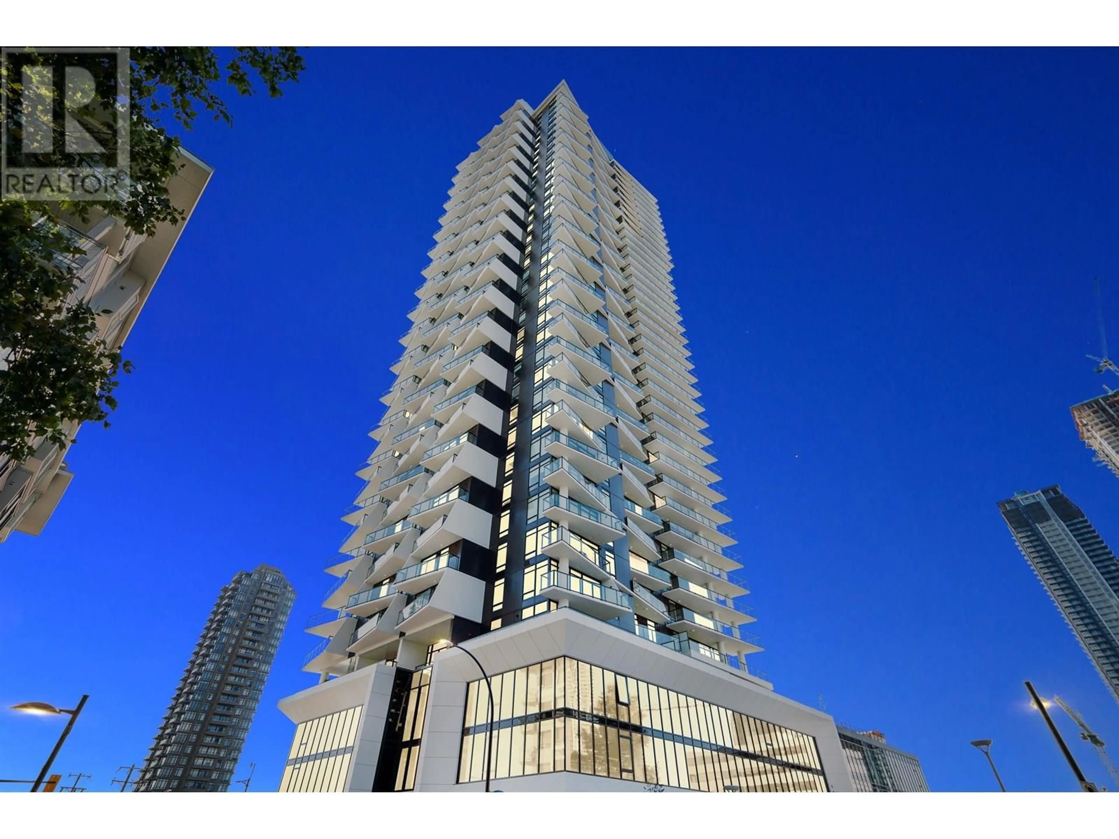 Indoor foyer for 3110 - 2181 MADISON AVENUE, Burnaby British Columbia V5C0N4