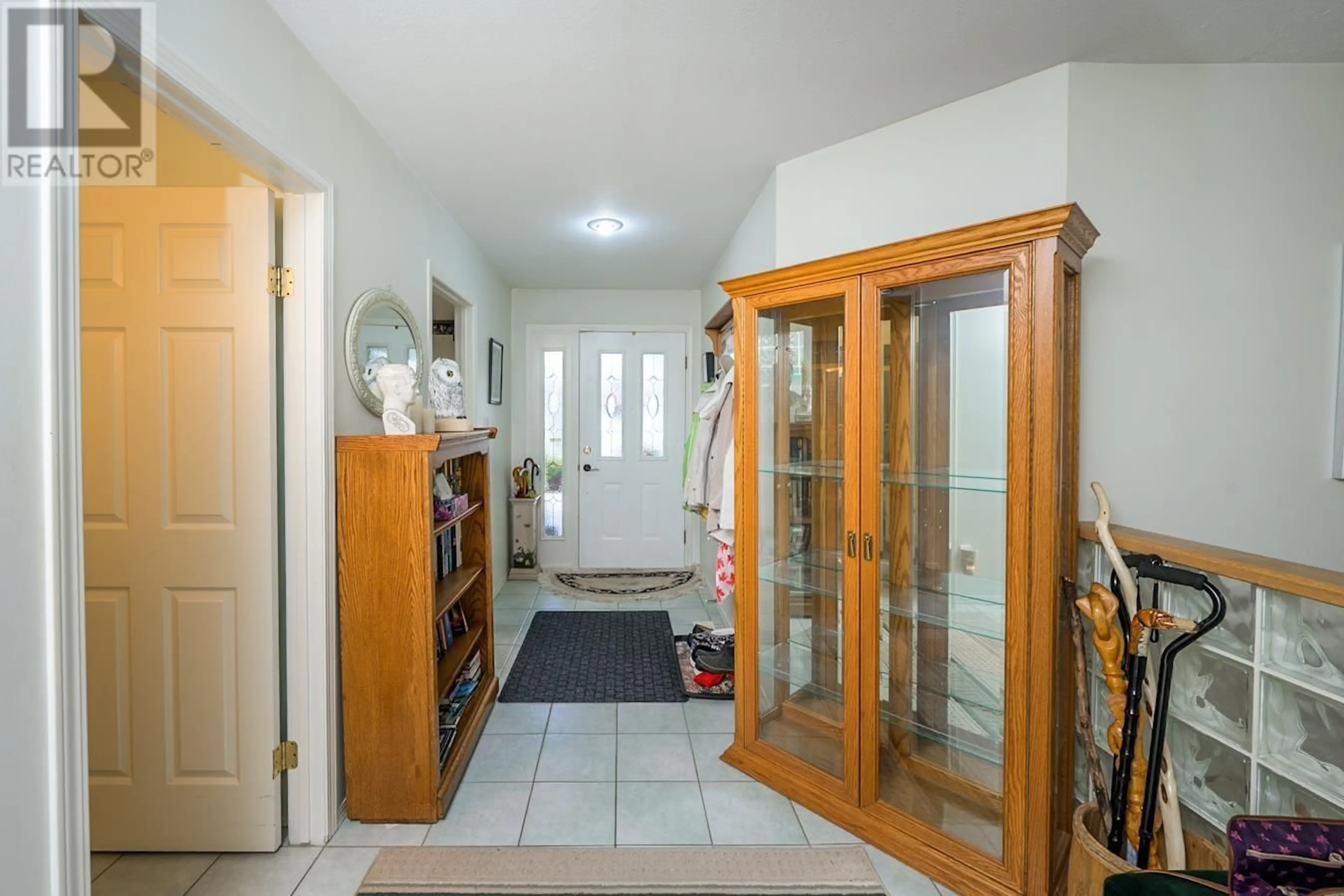 Indoor foyer for 133 - 3500 POZER ROAD, Prince George British Columbia V2K5V2