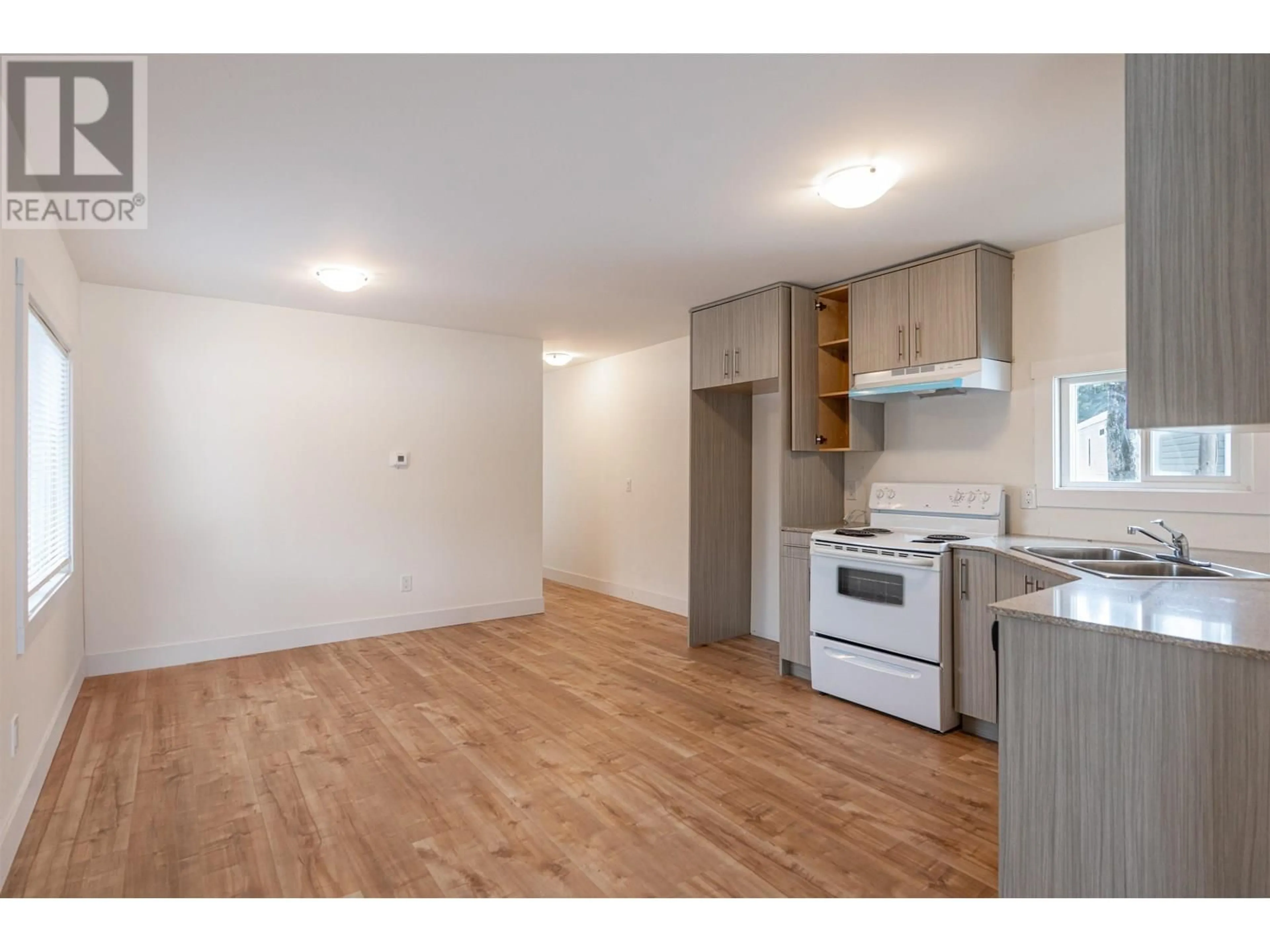 Standard kitchen, wood/laminate floor for 54 - 8474 BUNCE ROAD, Prince George British Columbia V2N6Y8