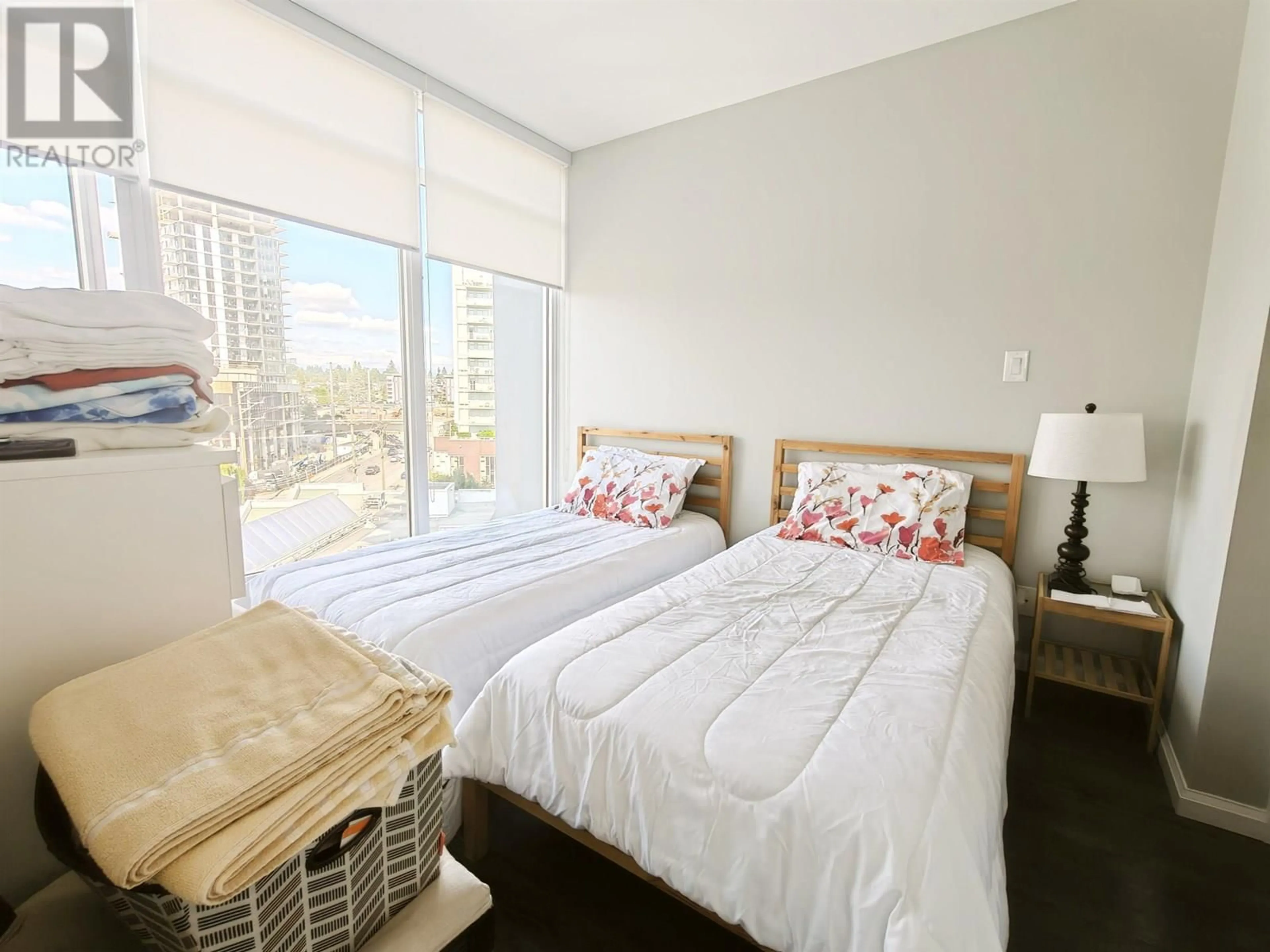 Bedroom with bed, unknown for 1005 - 520 COMO LAKE AVENUE, Coquitlam British Columbia V3J0E8