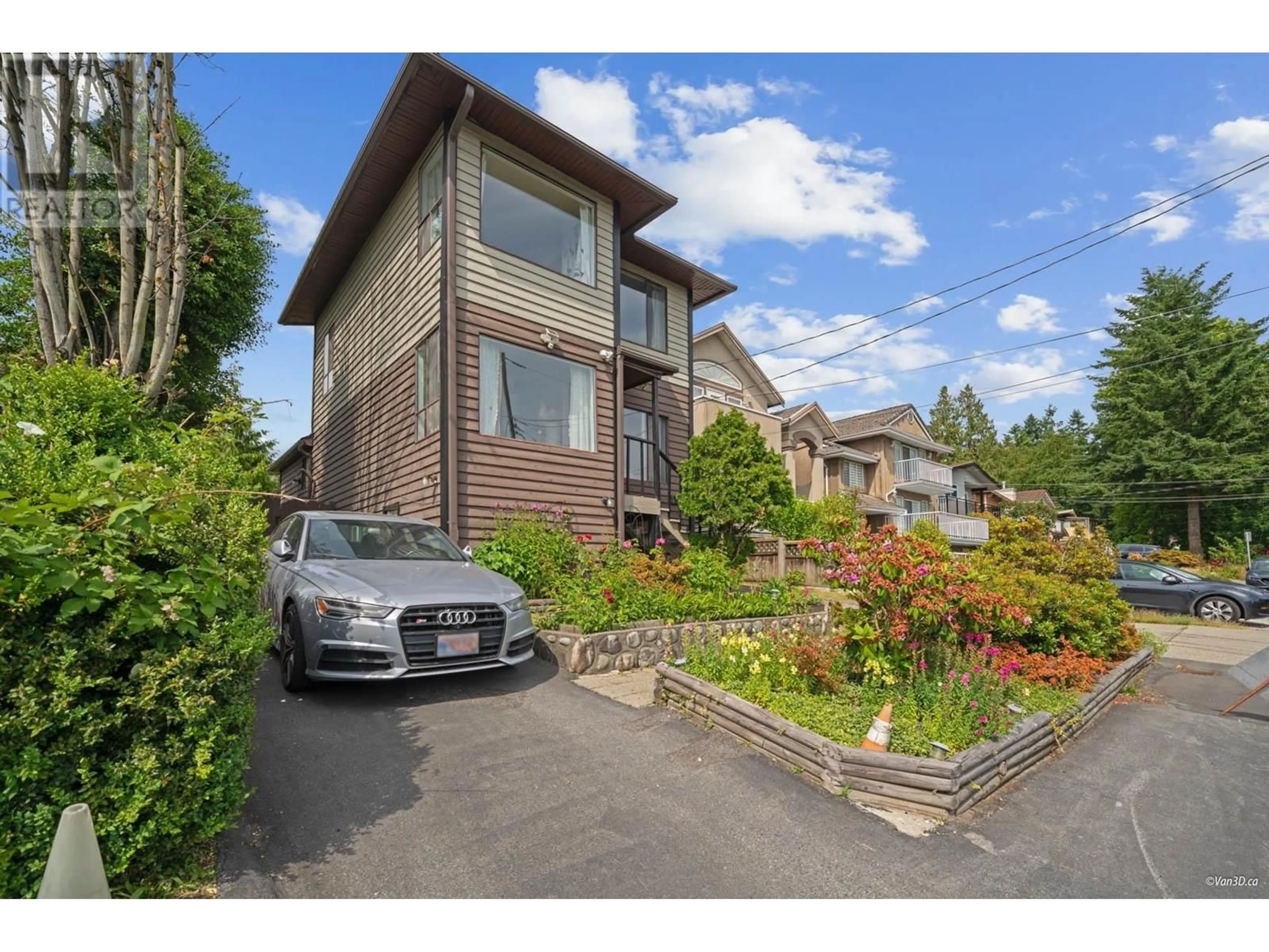 Unknown for 4925 CLINTON STREET, Burnaby British Columbia V5J2L3