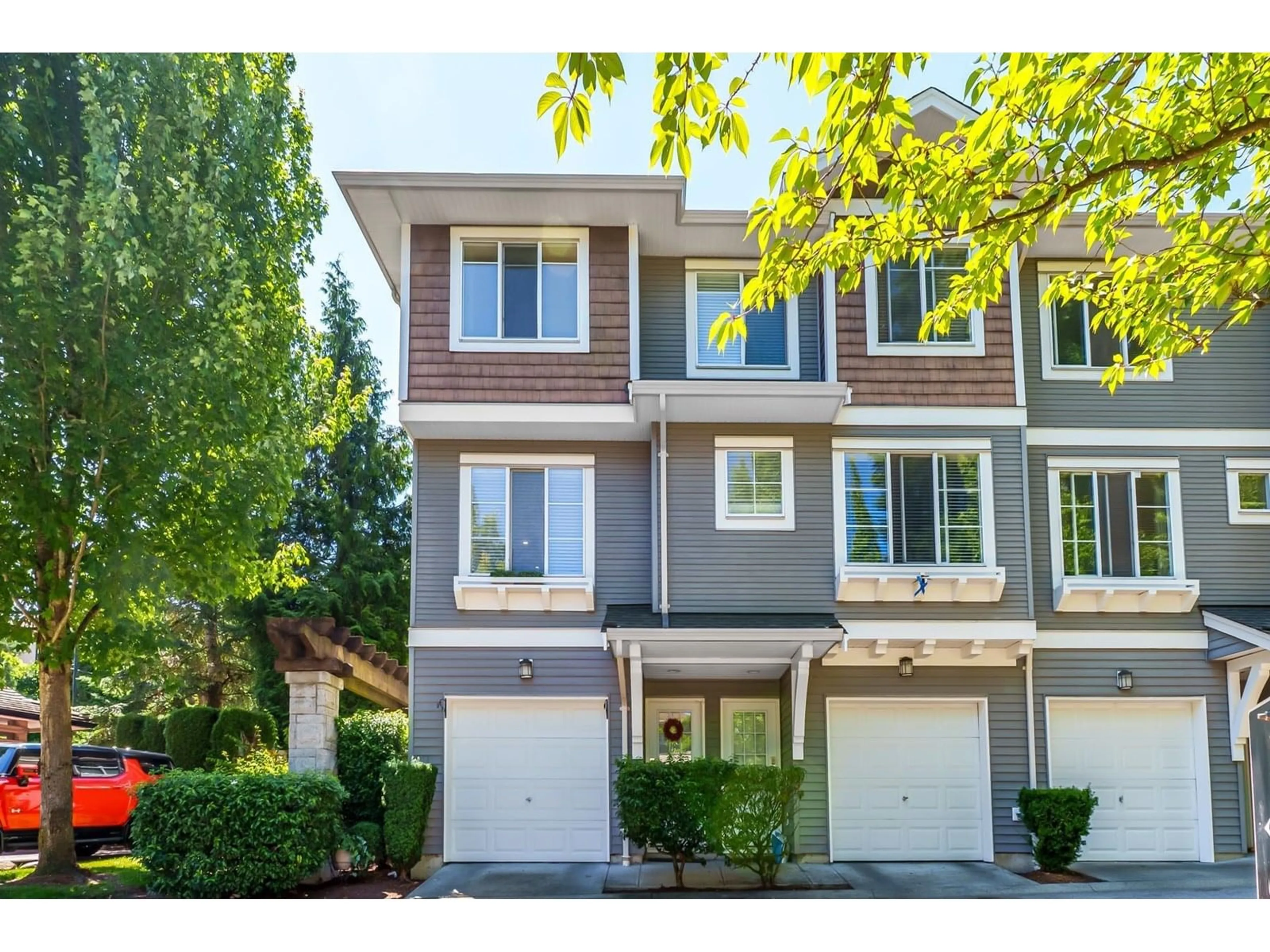 Home with vinyl exterior material, street for 1 - 15155 62A, Surrey British Columbia V3S8A6