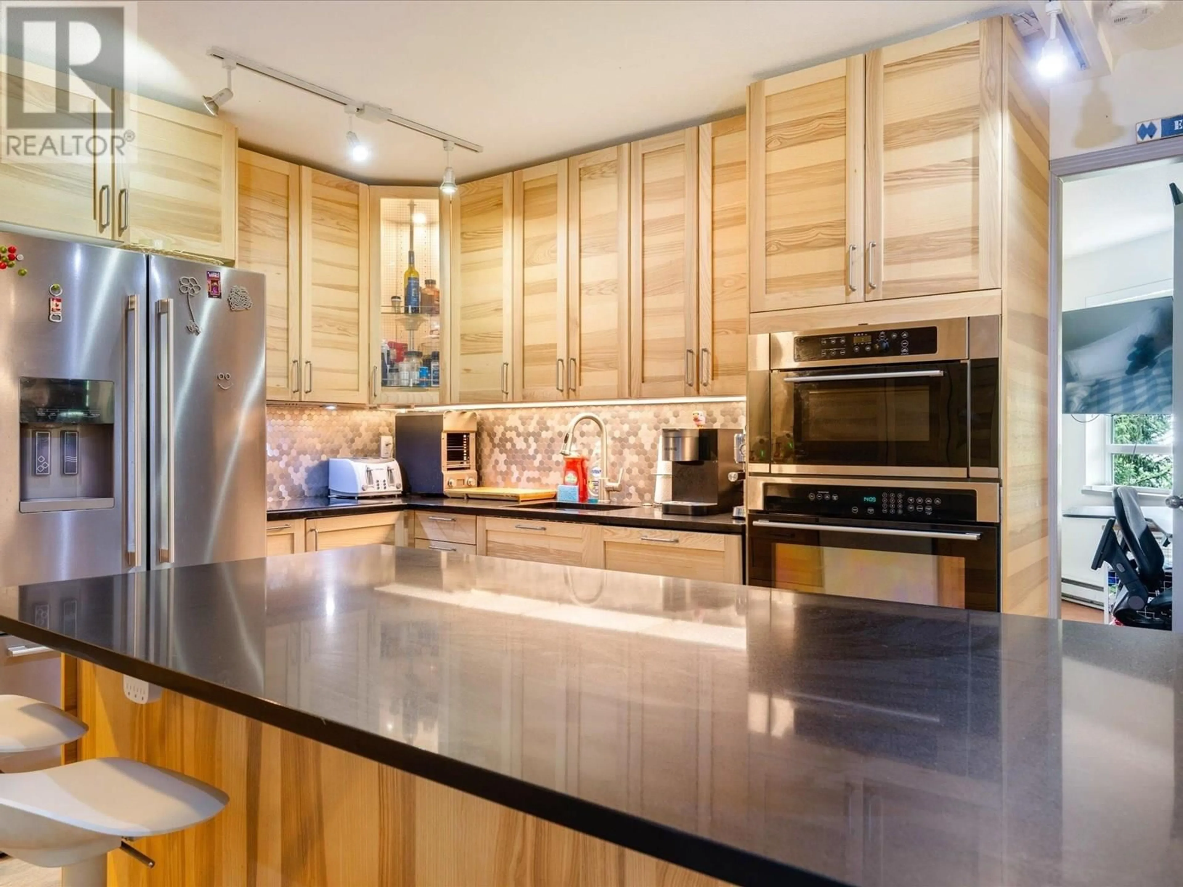 Contemporary kitchen, unknown for 304 - 4314 MAIN STREET, Whistler British Columbia V8E1A8
