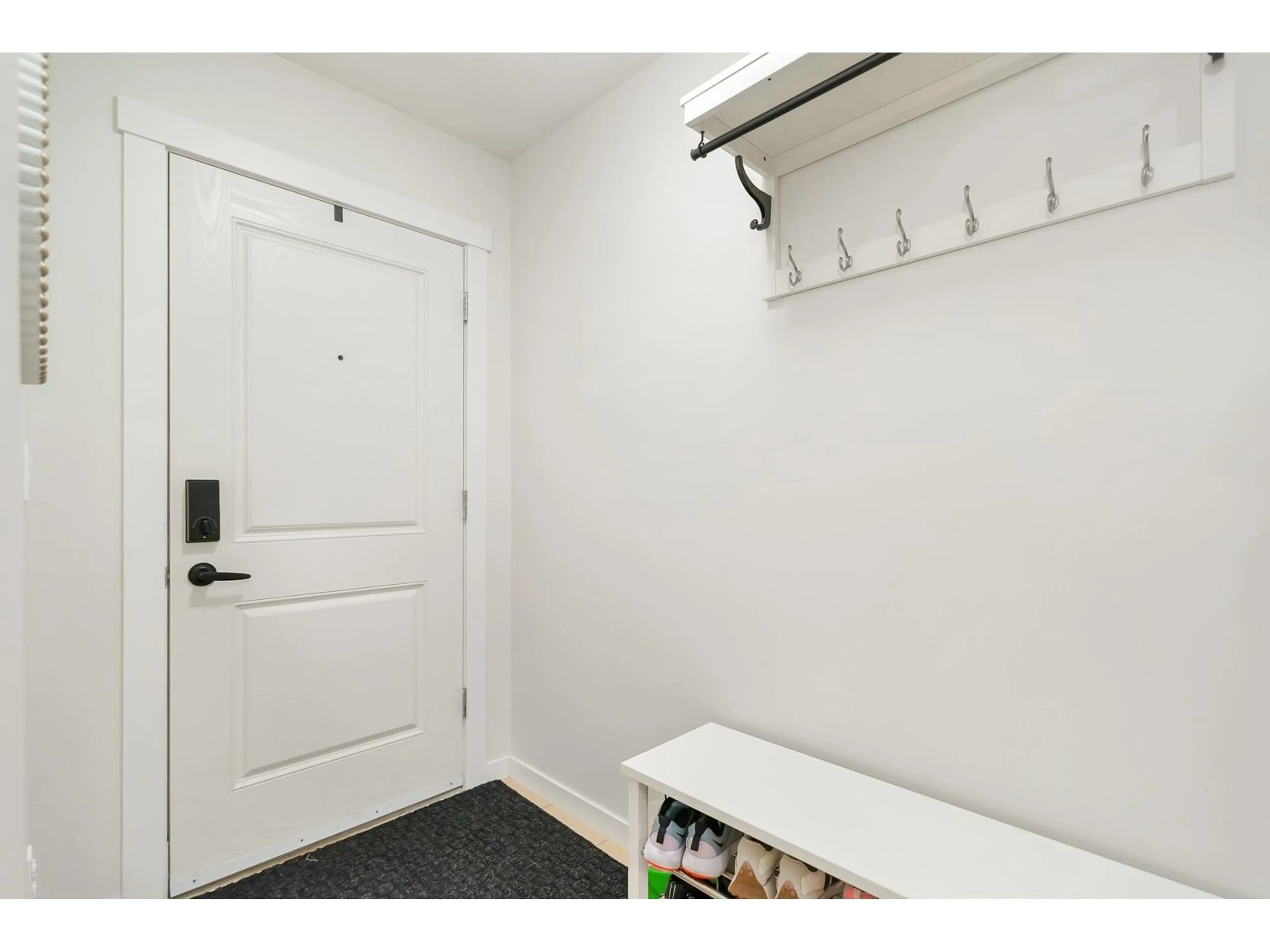 Indoor entryway for 8 - 7238 189, Surrey British Columbia V4N5Y8