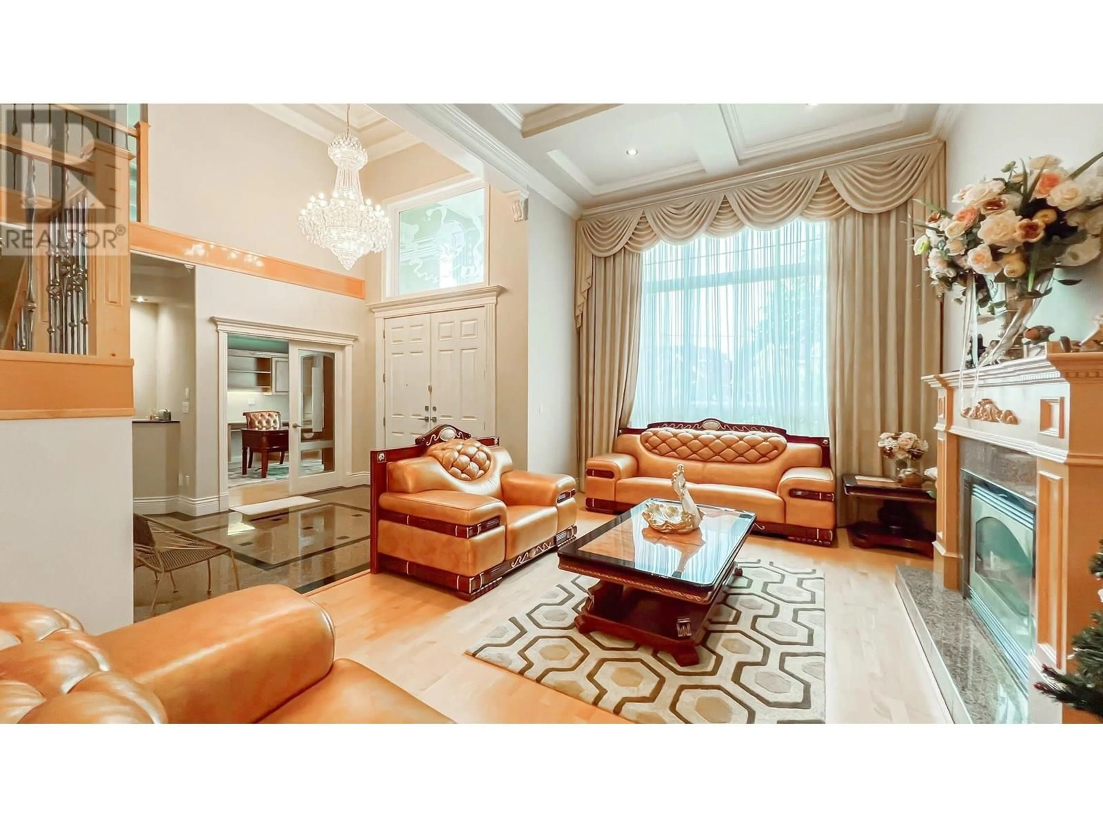 Living room with furniture, unknown for 6571 CHATSWORTH ROAD, Richmond British Columbia V7C3S4