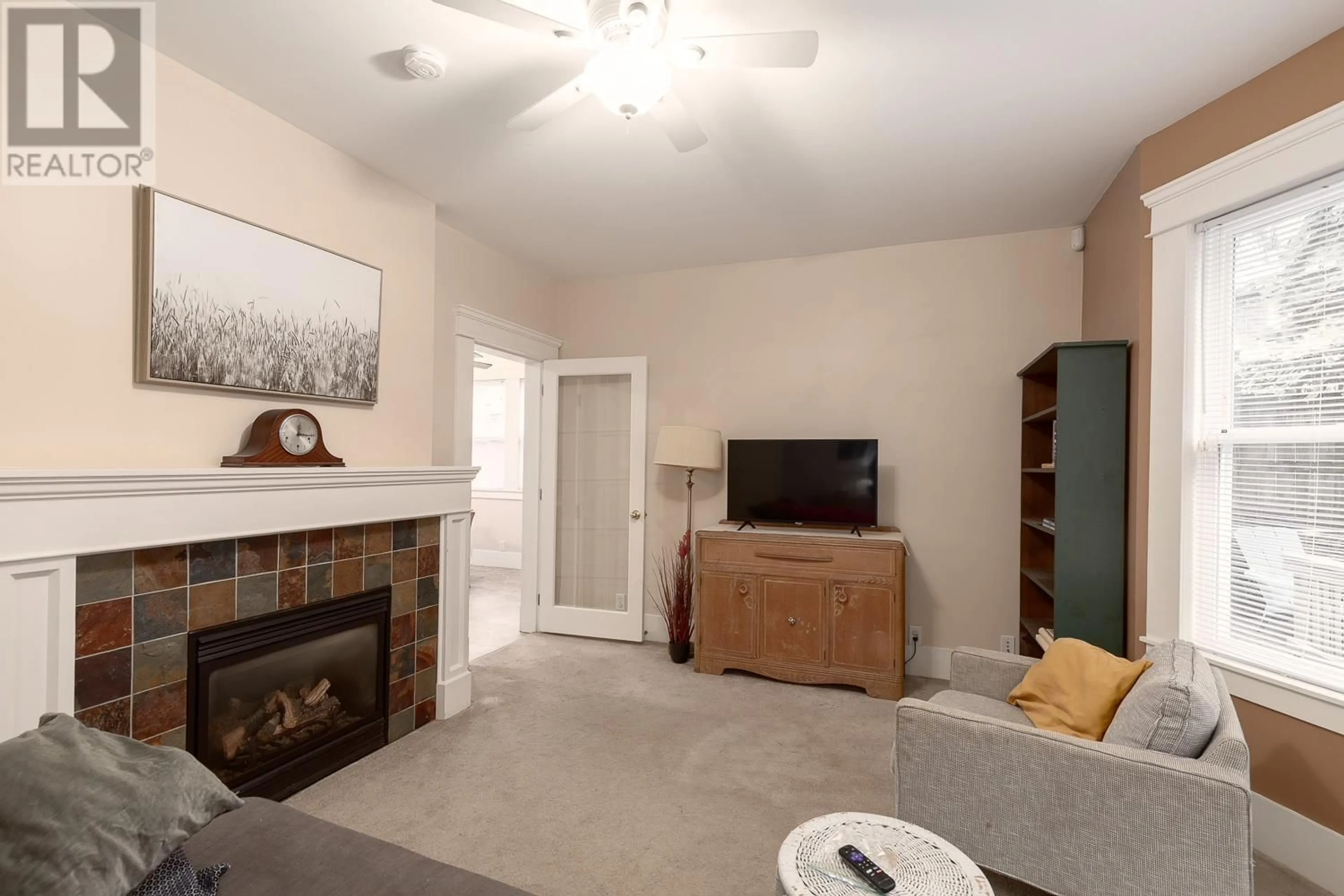 Living room with furniture, unknown for 832 SALSBURY DRIVE, Vancouver British Columbia V5L4A2