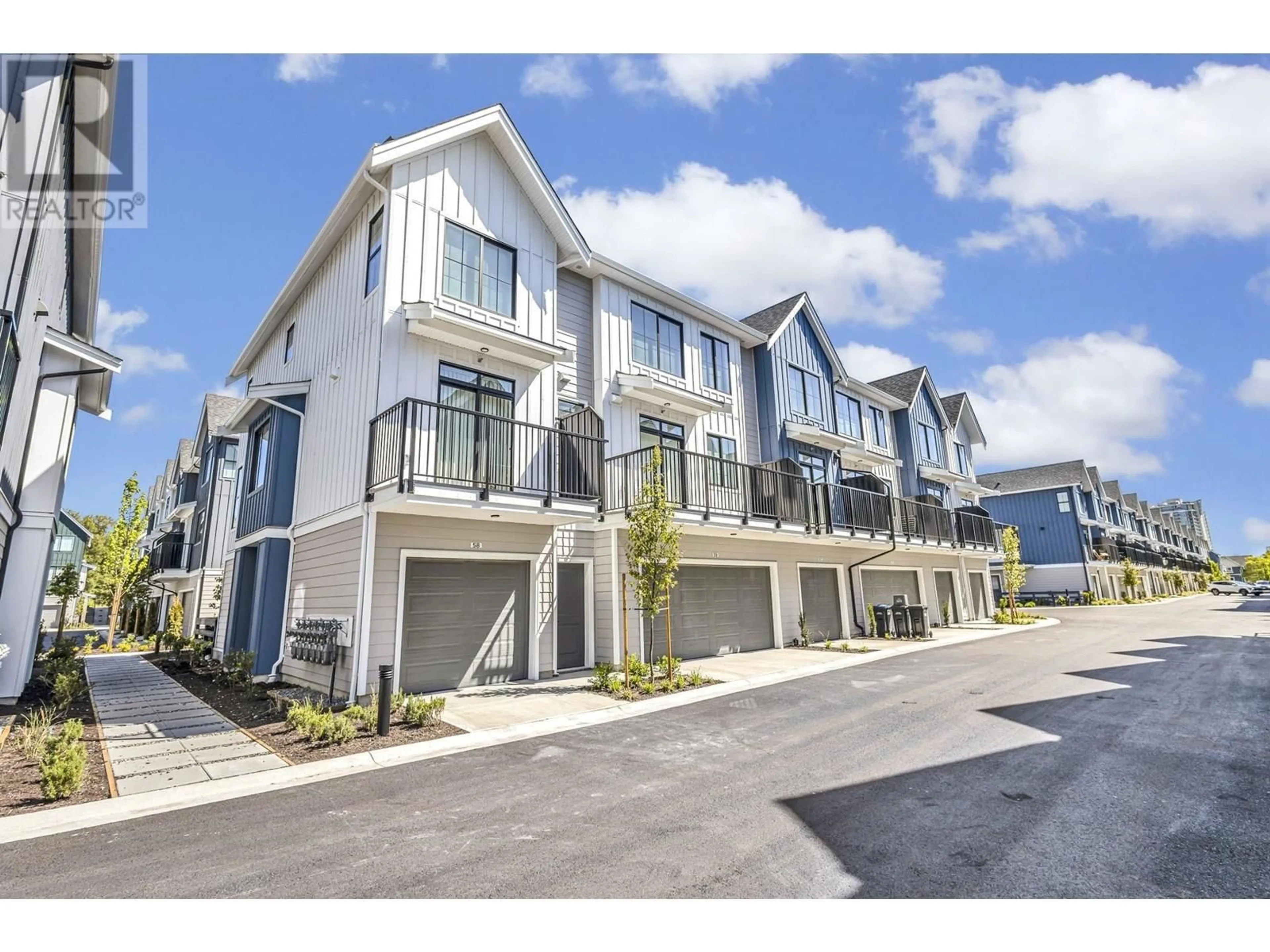 A pic from outside/outdoor area/front of a property/back of a property/a pic from drone, street for 59 - 488 FURNESS STREET, New Westminster British Columbia V3M0M1