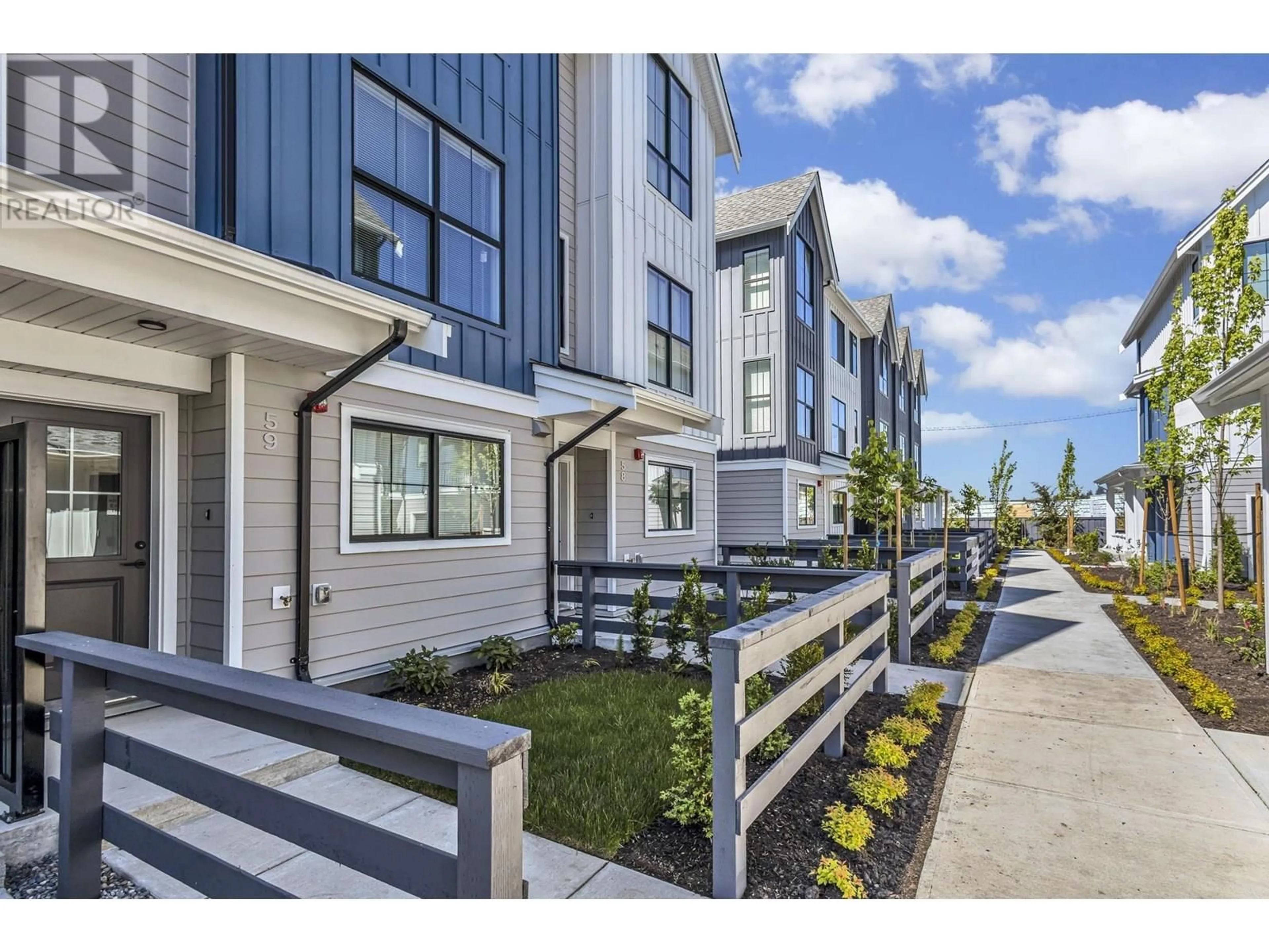 Home with vinyl exterior material, street for 59 - 488 FURNESS STREET, New Westminster British Columbia V3M0M1