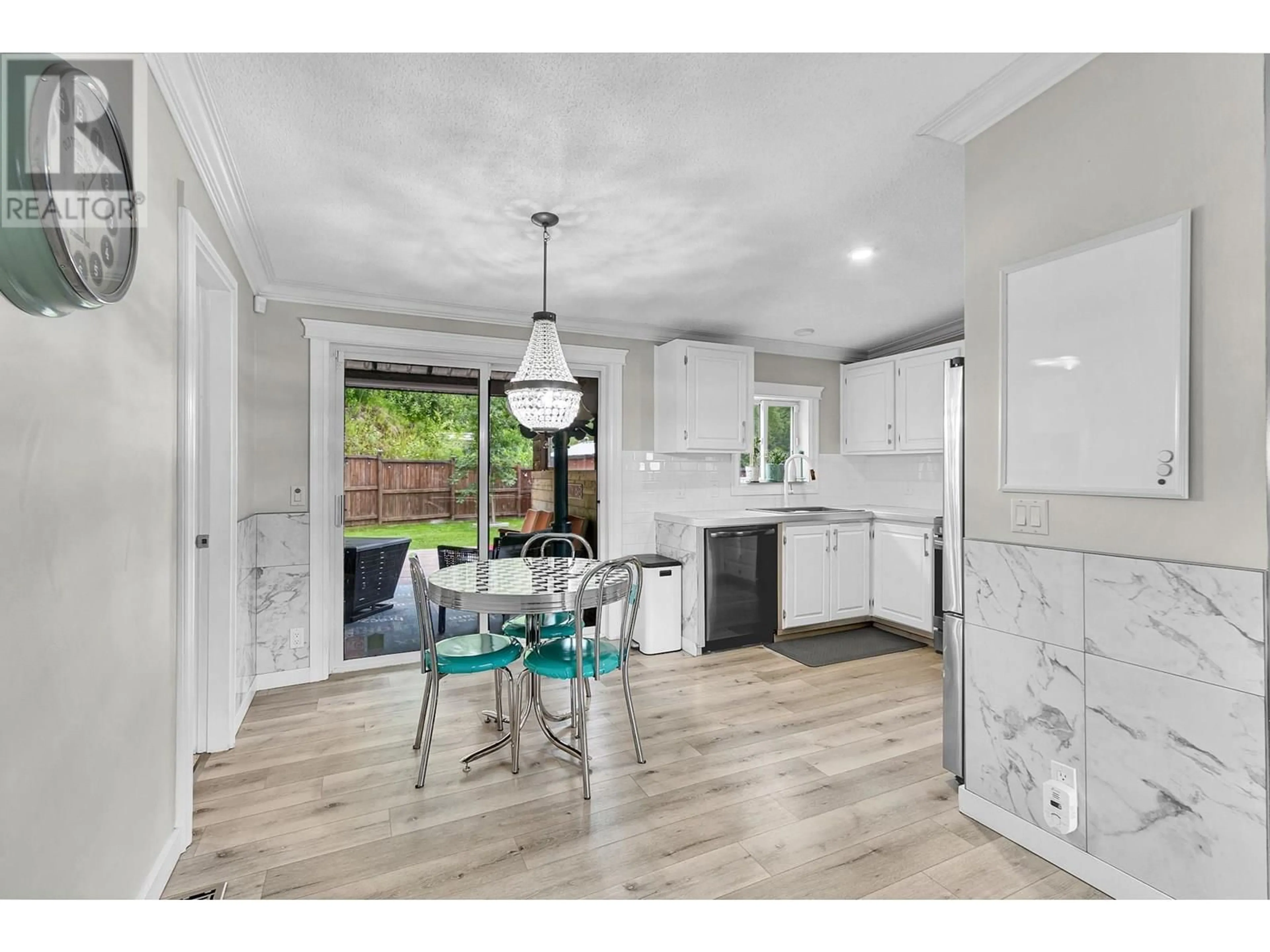 Open concept kitchen, unknown for 1195 INVERNESS ROAD, Prince George British Columbia V2K1G8