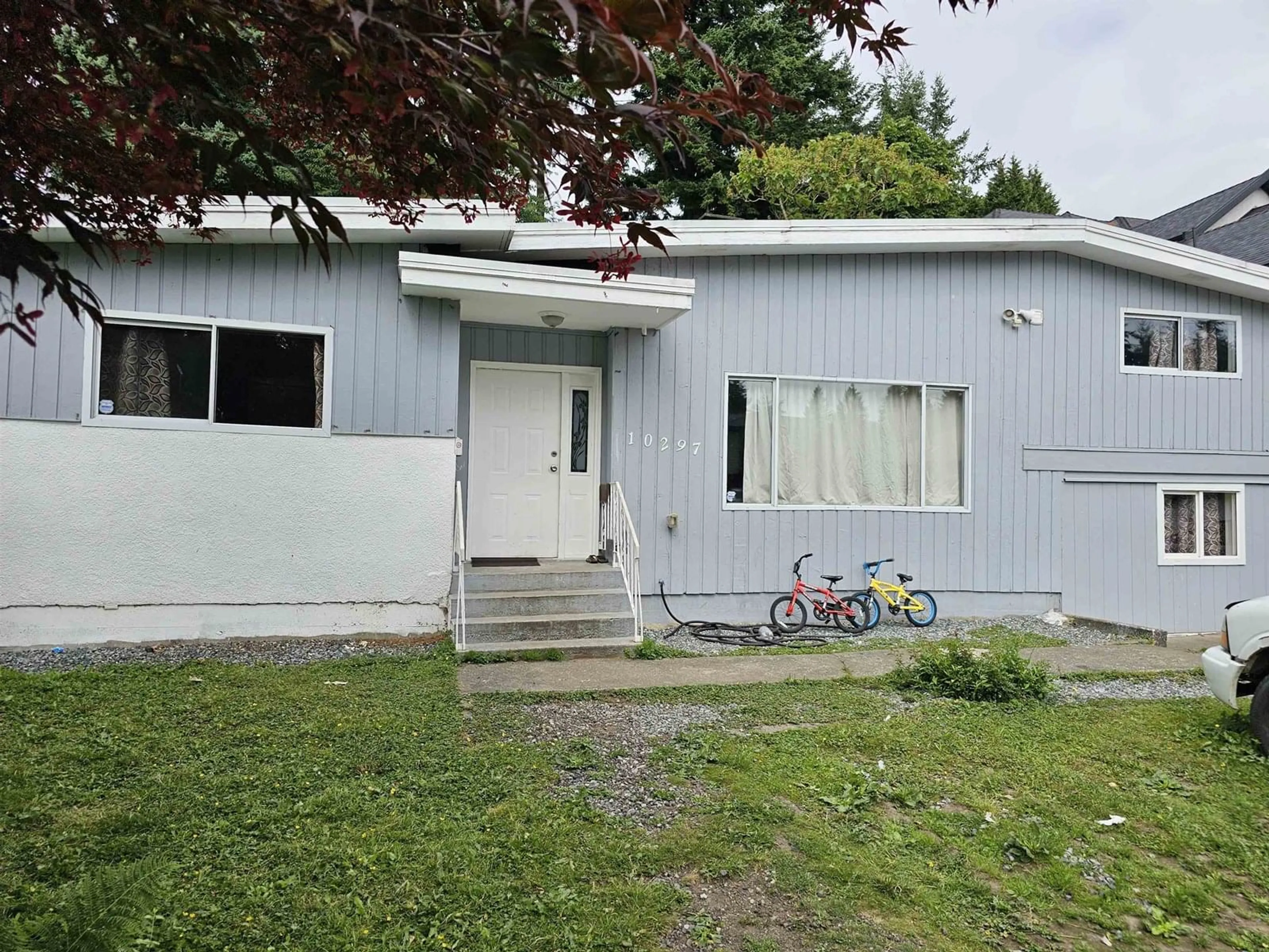 Unknown for 10297 129, Surrey British Columbia V3T3H1