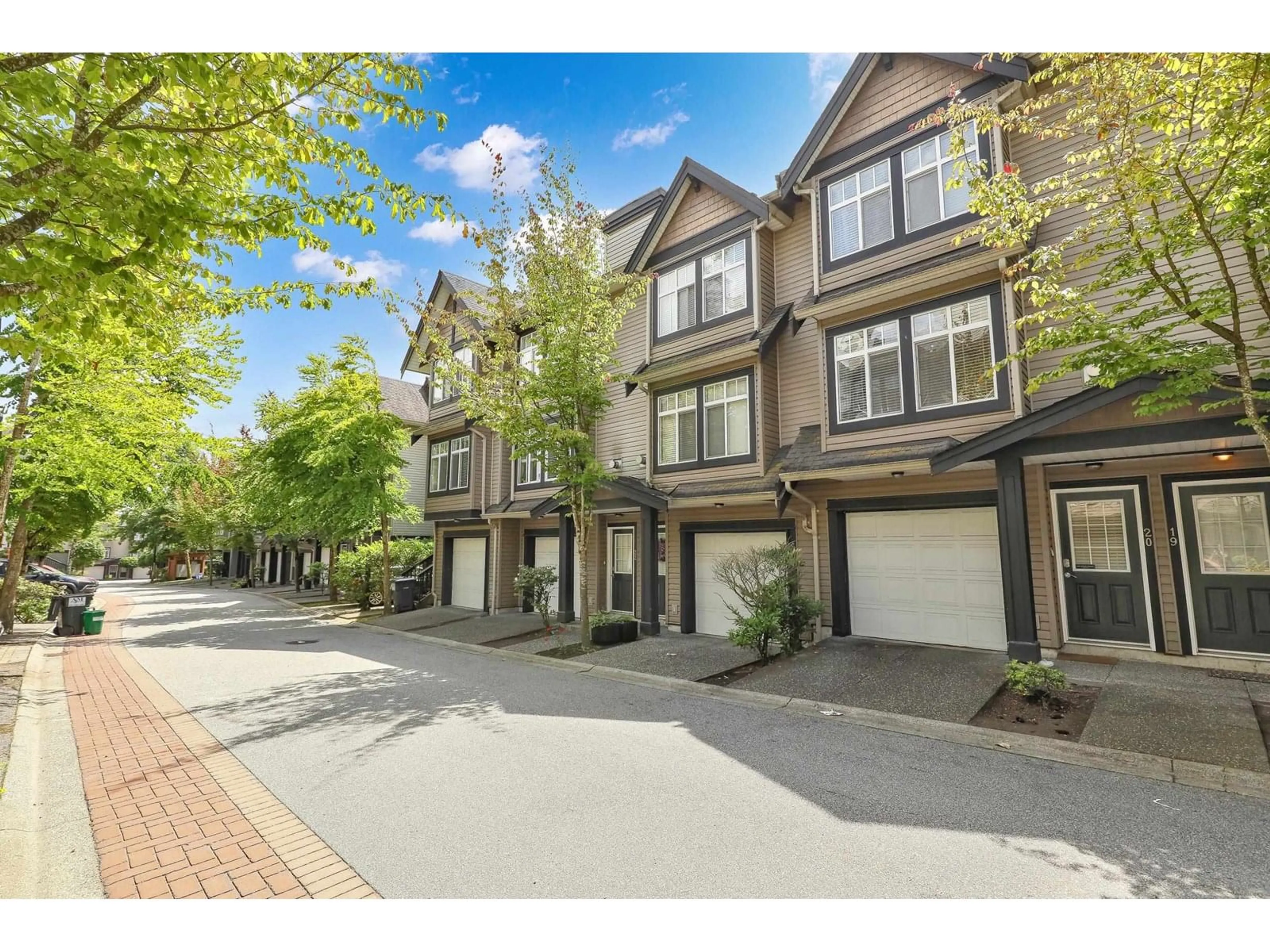 A pic from outside/outdoor area/front of a property/back of a property/a pic from drone, street for 20 - 19448 68, Surrey British Columbia V4N5V5