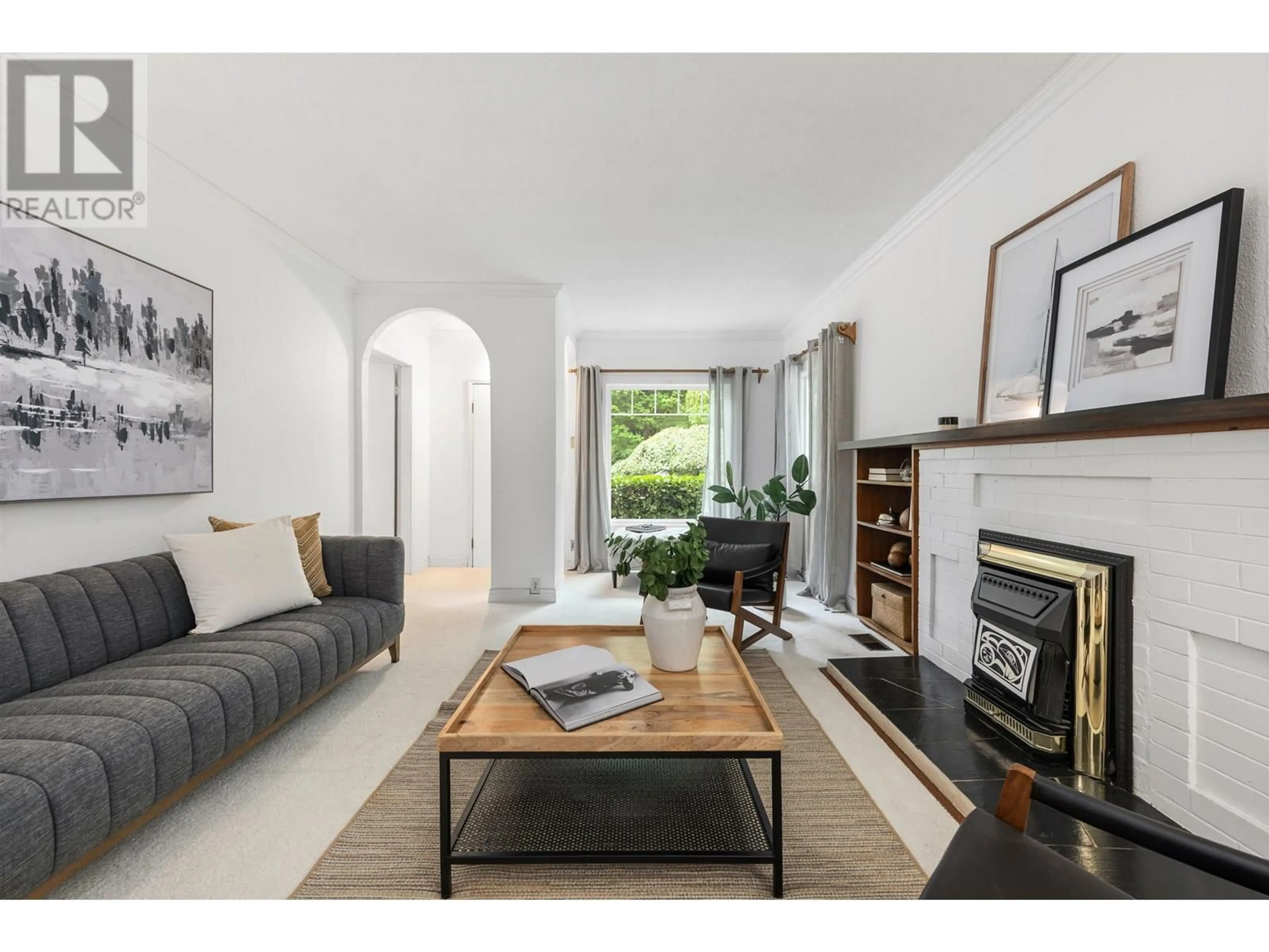 Living room with furniture, unknown for 4173 12TH AVENUE, Vancouver British Columbia V6R2P5