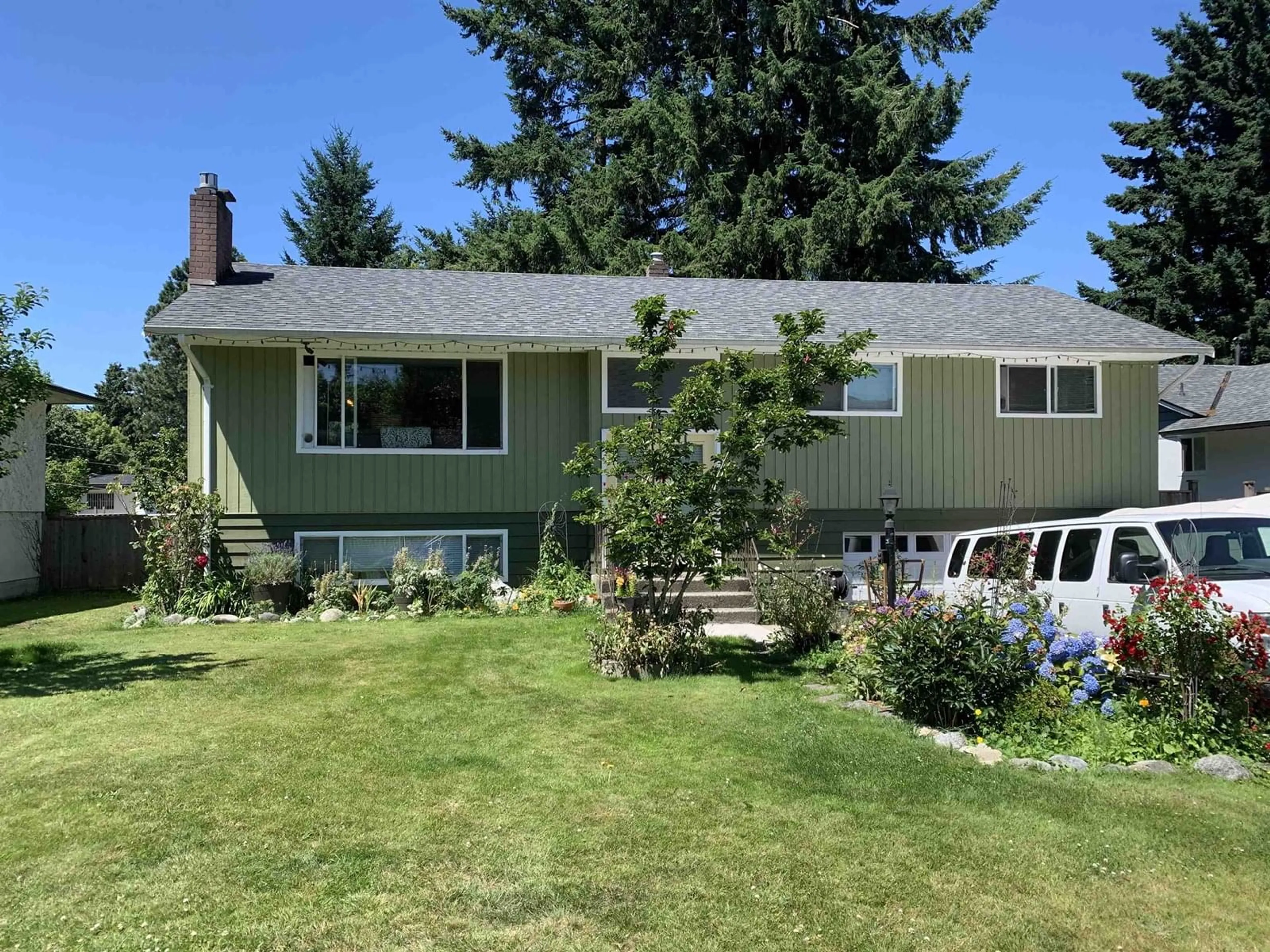 Home with vinyl exterior material, unknown for 10957 JAY, Surrey British Columbia V3R5B3