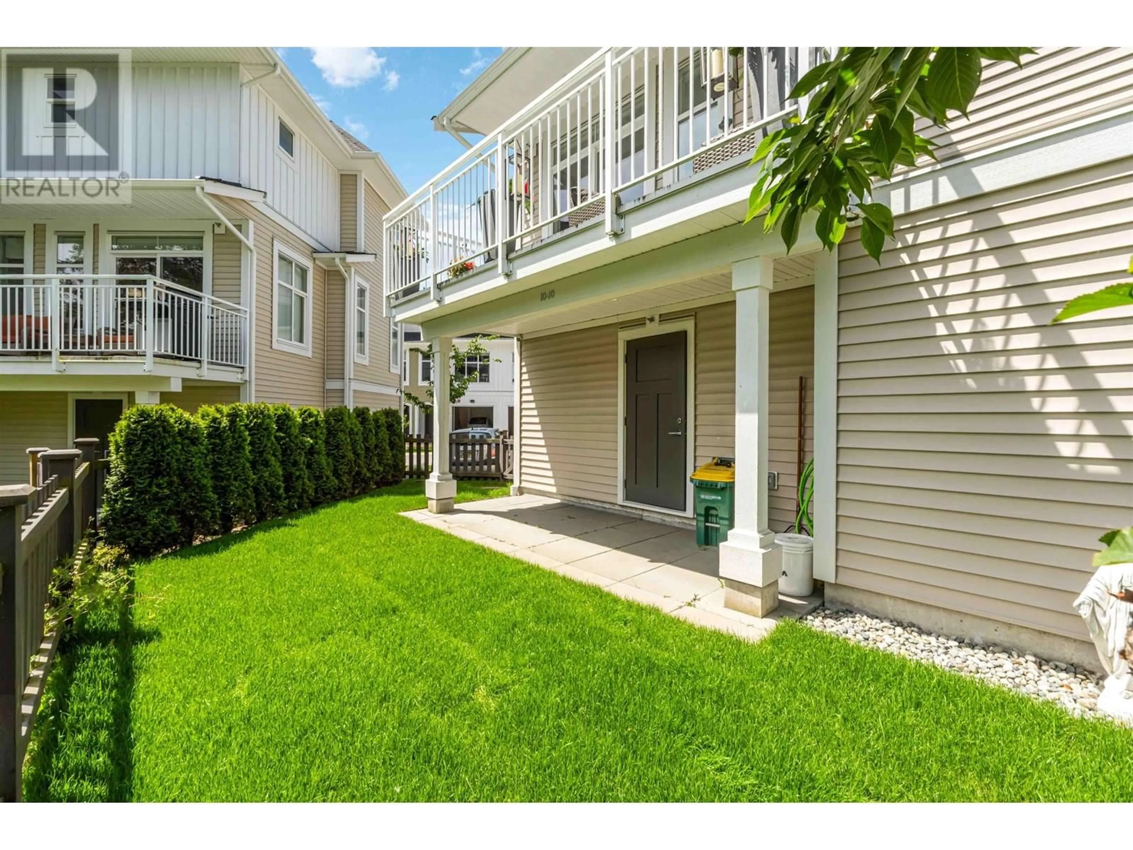 Patio, street for 1040 - 11280 PAZARENA PLACE, Maple Ridge British Columbia V2X4K9