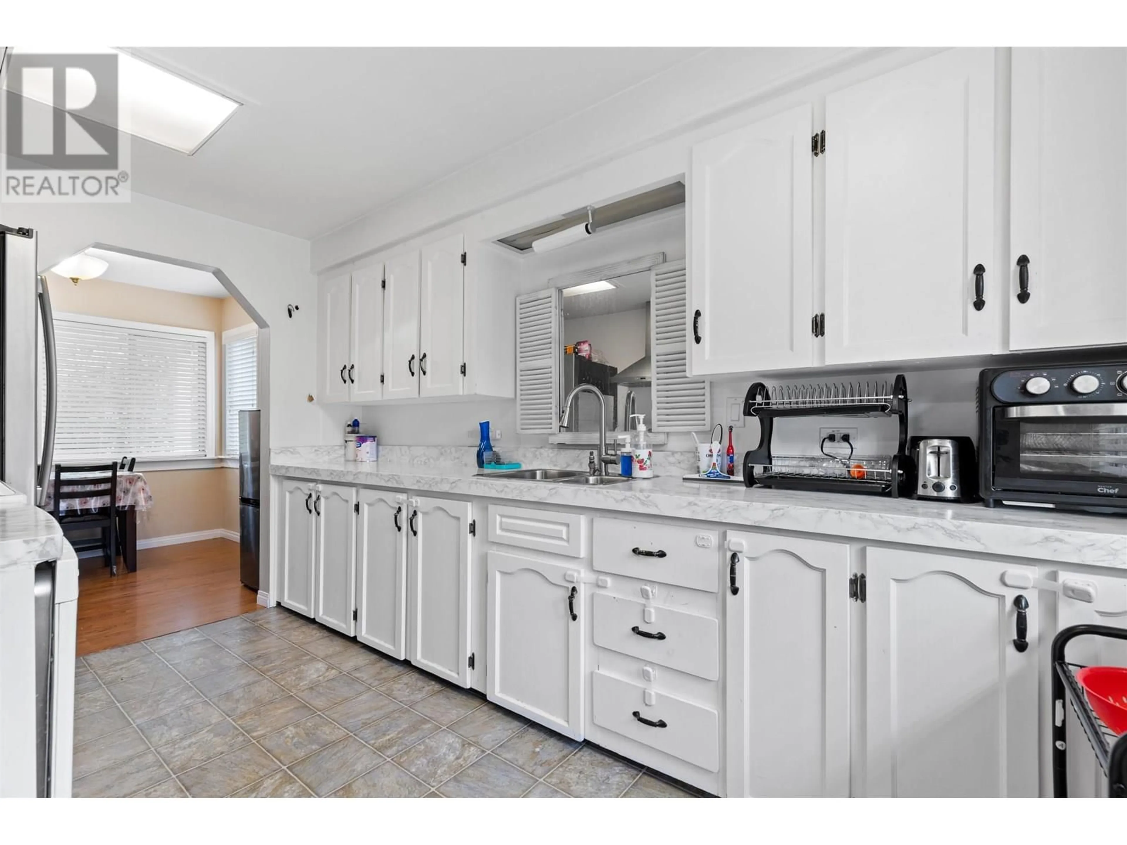 Unknown for 12121 228 STREET, Maple Ridge British Columbia V2X6M2