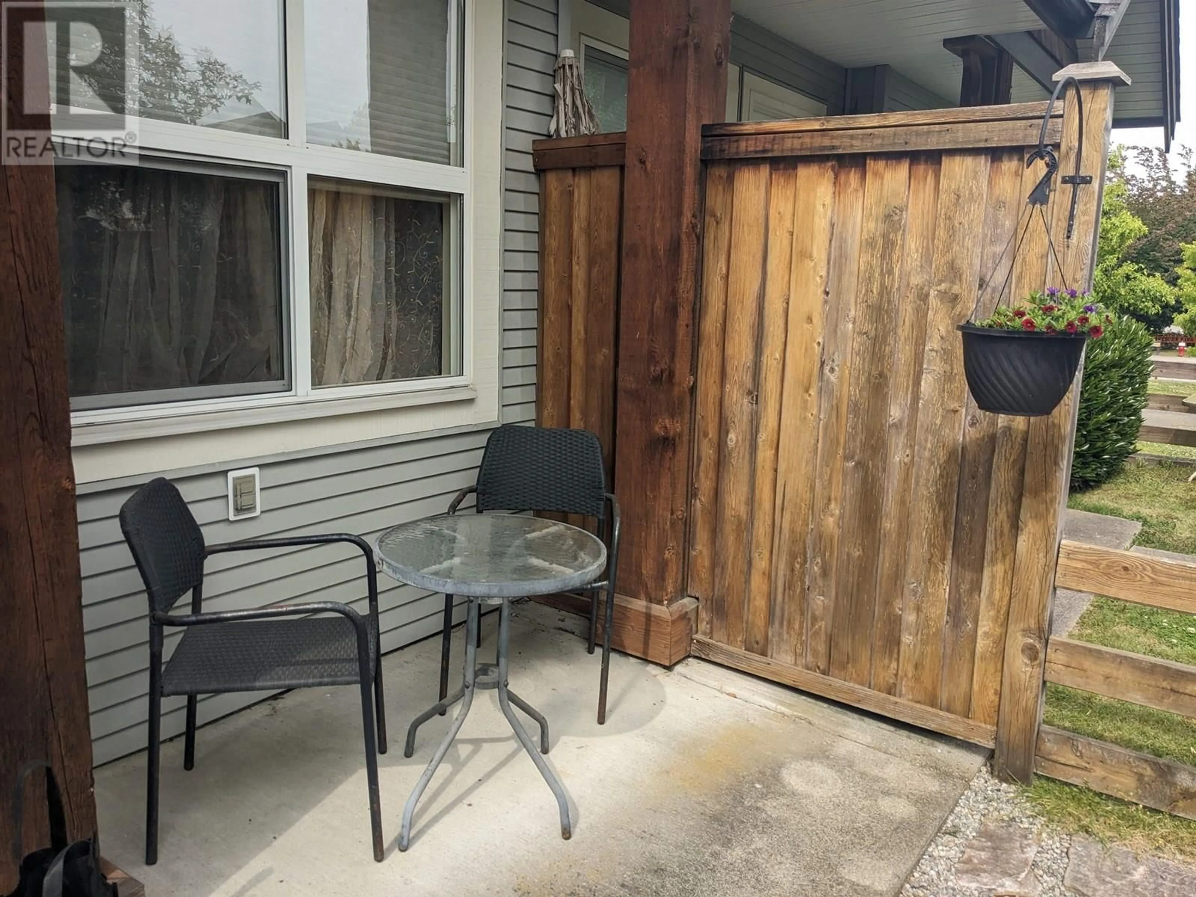 Patio, street for 64 - 1055 RIVERWOOD GATE, Port Coquitlam British Columbia V3B8C3