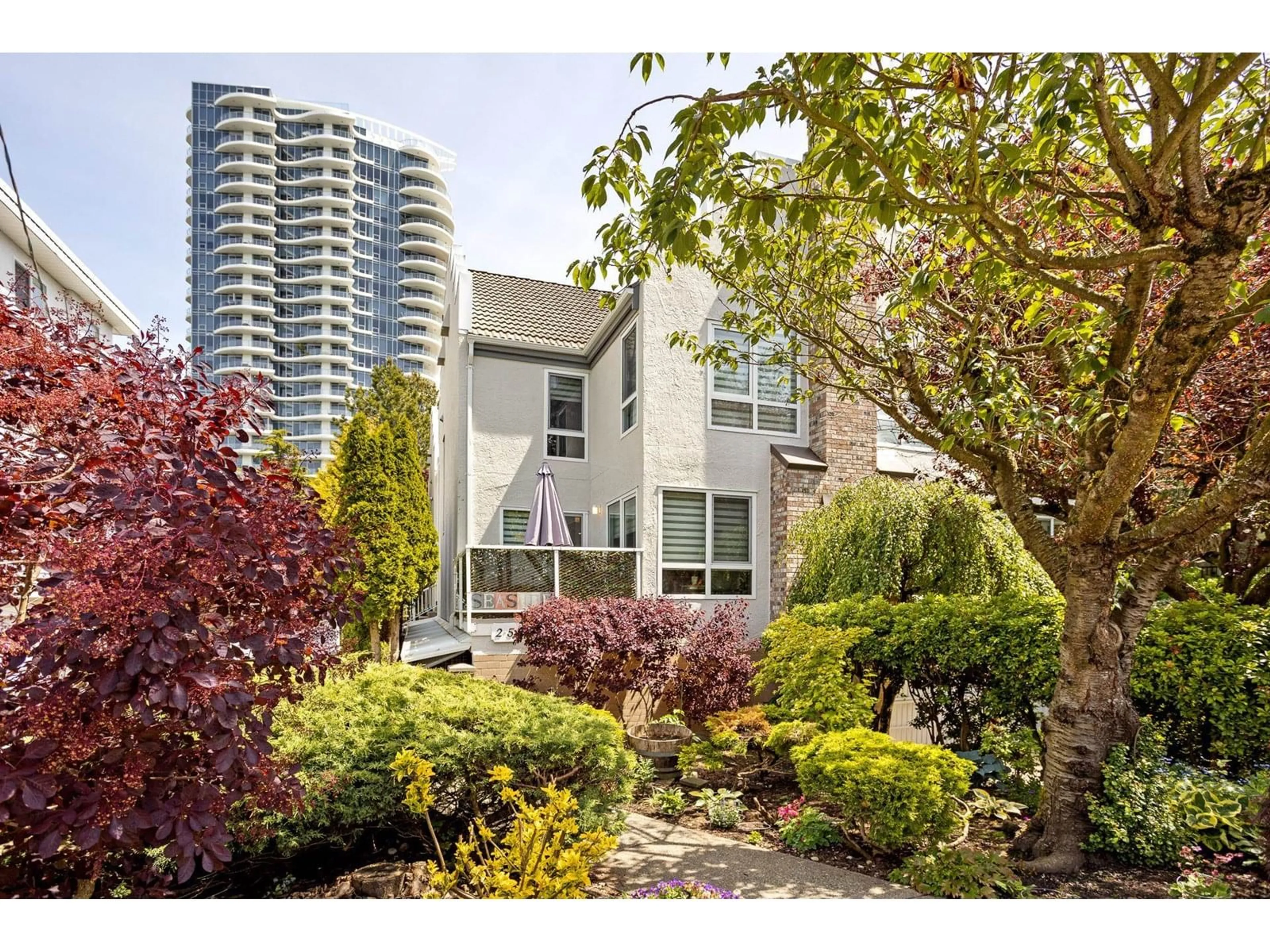 Unknown for 5 - 1508 BLACKWOOD, White Rock British Columbia V4B3V4