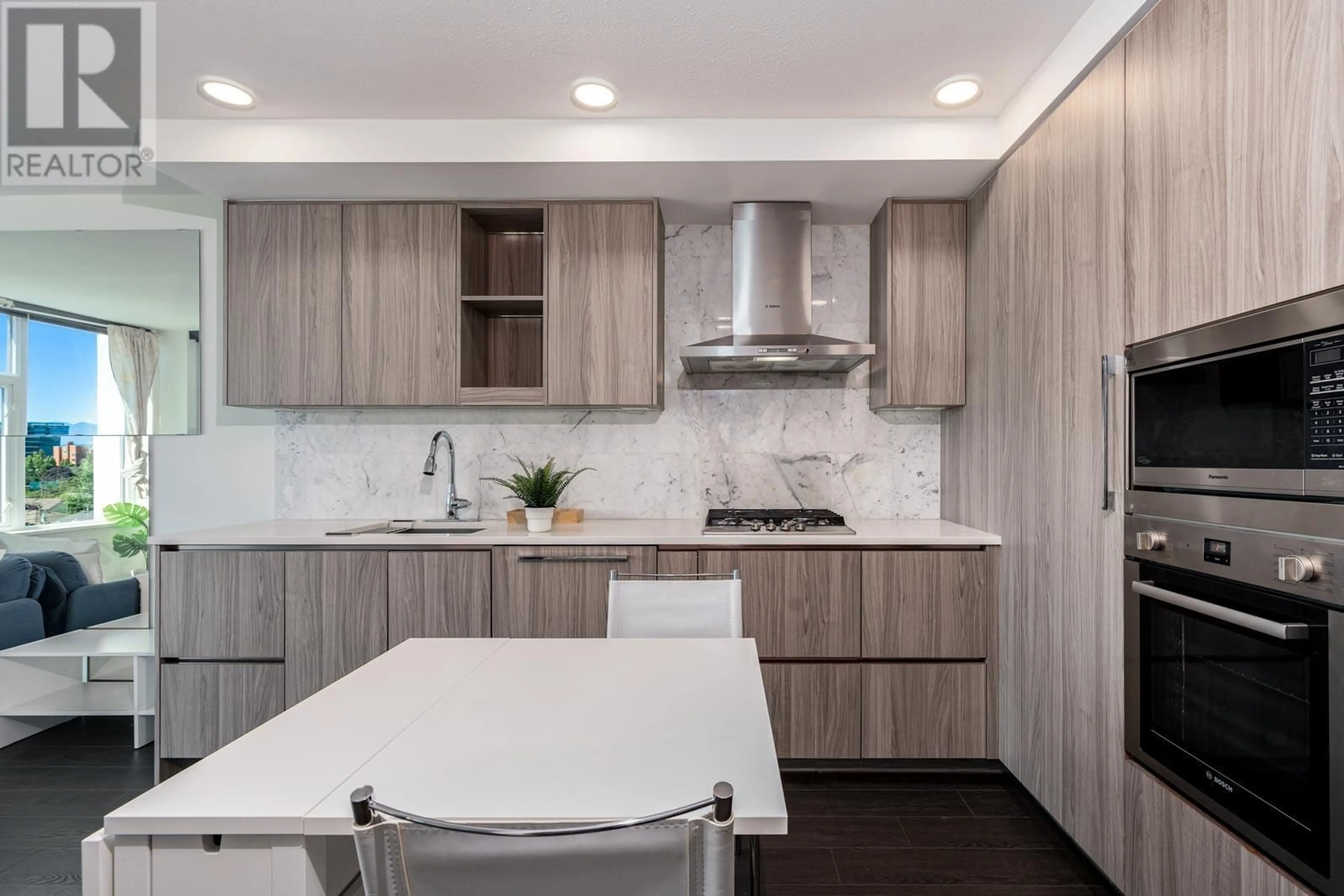 Contemporary kitchen, unknown for 811 - 3300 KETCHESON ROAD, Richmond British Columbia V6X0S5