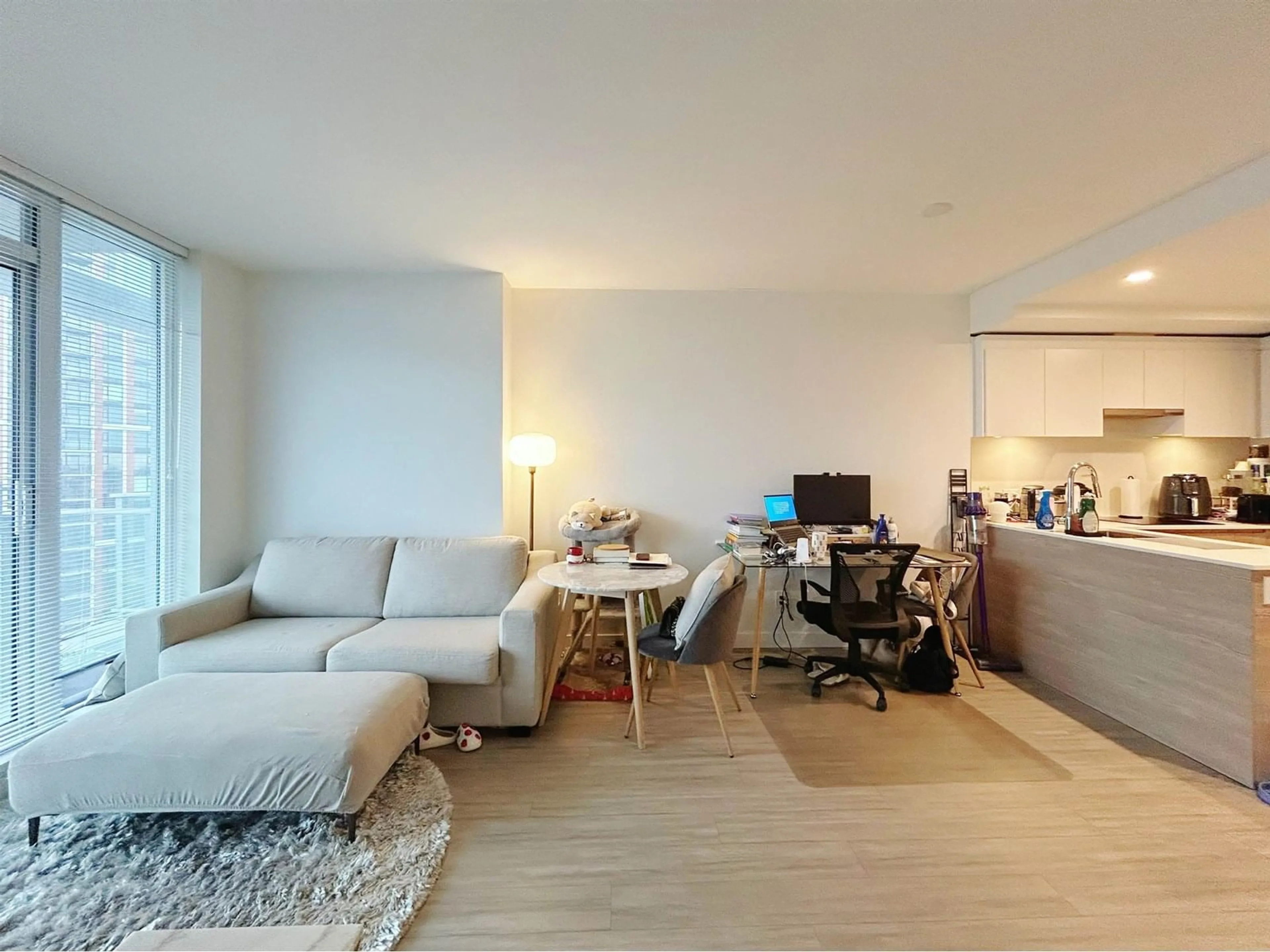 Living room with furniture, unknown for 2105 - 13655 FRASER, Surrey British Columbia V3T0P8