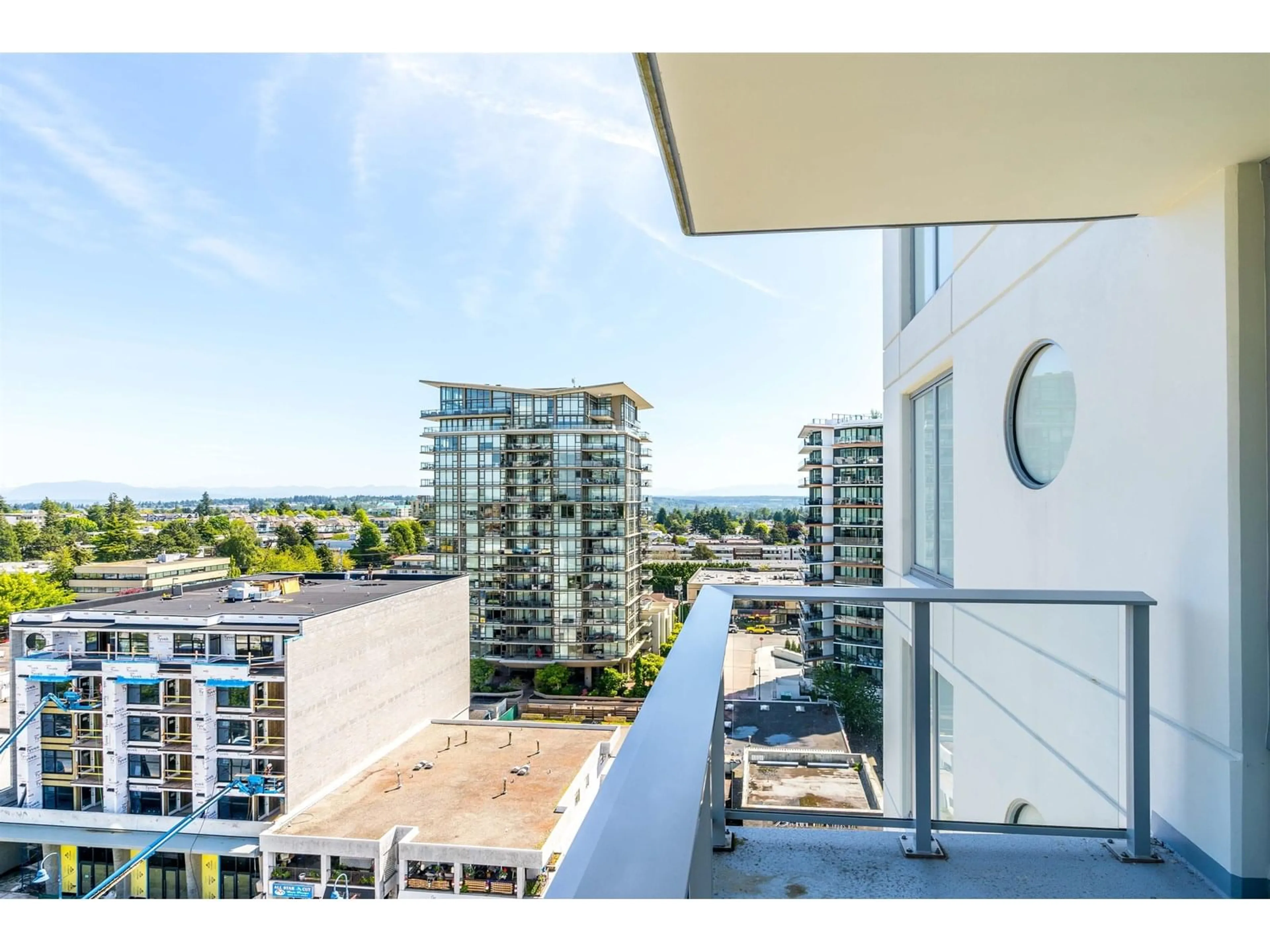 Balcony in the apartment, city buildings view from balcony for 1202 - 1441 JOHNSTON, Surrey British Columbia V4B3Z4