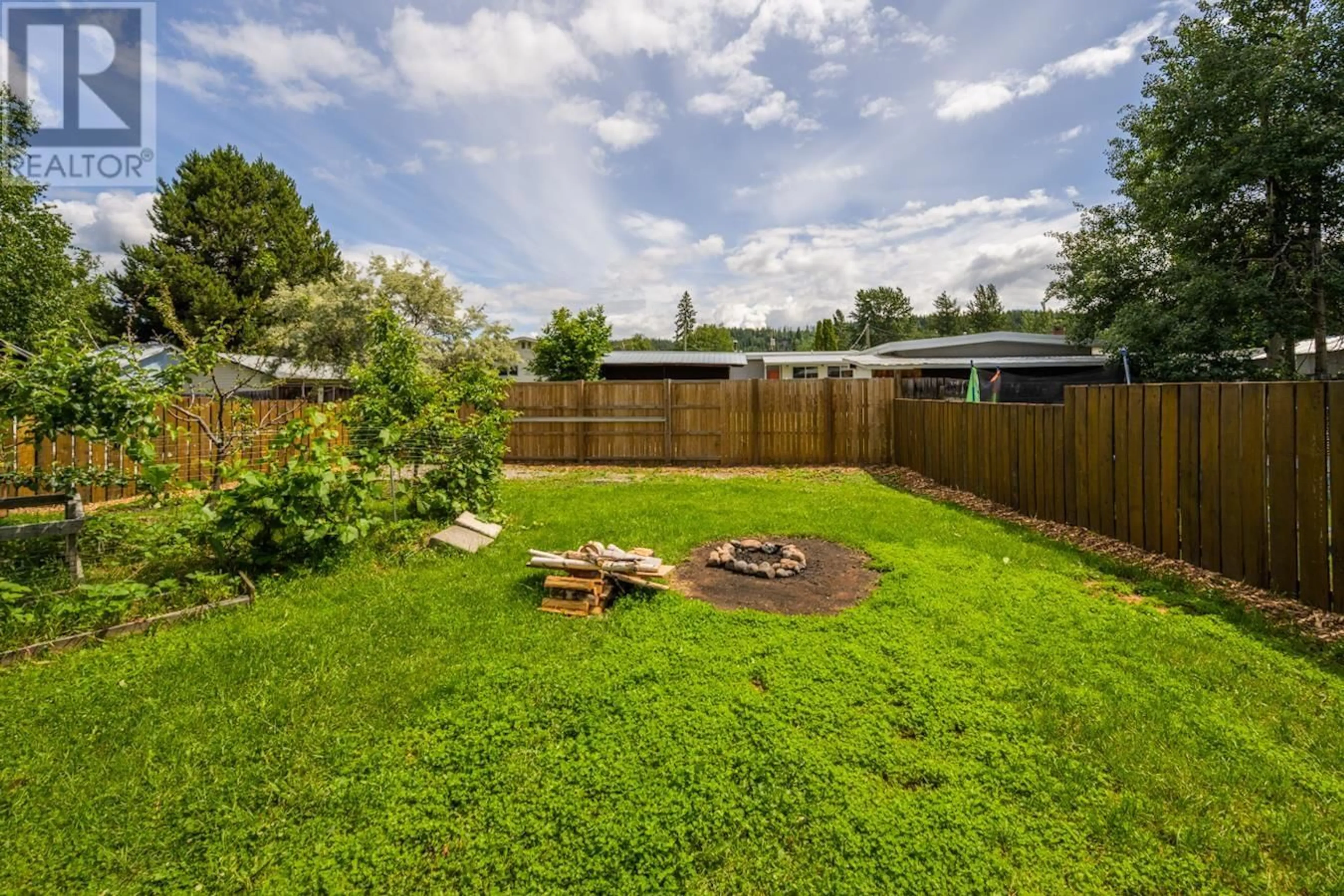 Patio, water/lake/river/ocean view for 2628 MOYIE STREET, Prince George British Columbia V2L1V6