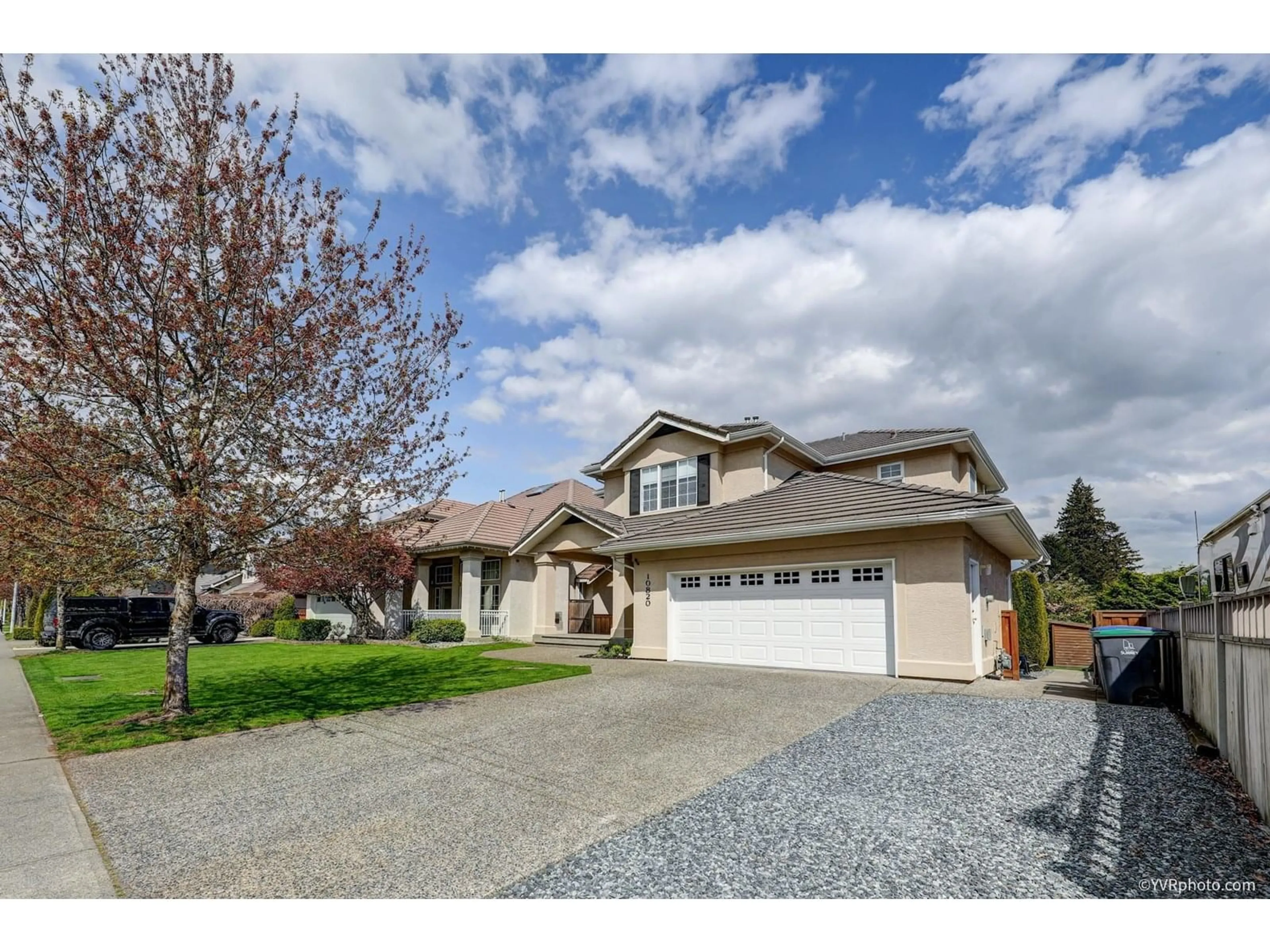 Home with vinyl exterior material, street for 10820 164, Surrey British Columbia V4N5B8