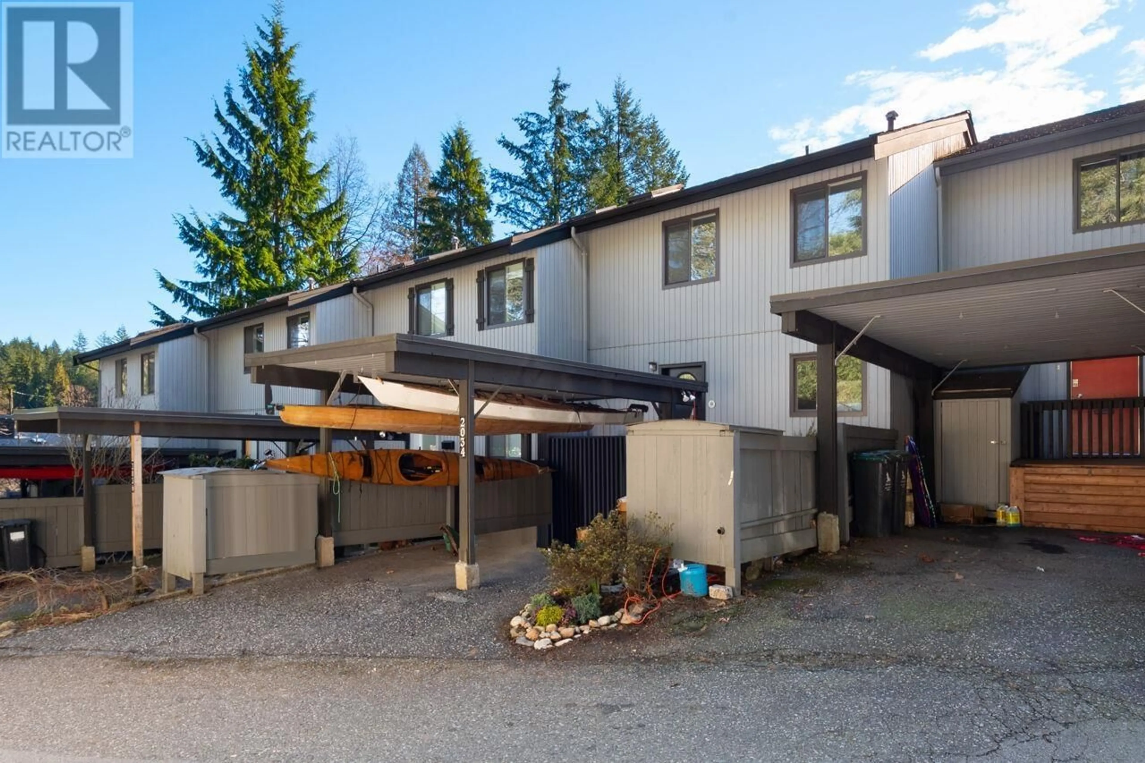 Patio, street for 2034 DEEP COVE CRESCENT, North Vancouver British Columbia V7G1T2