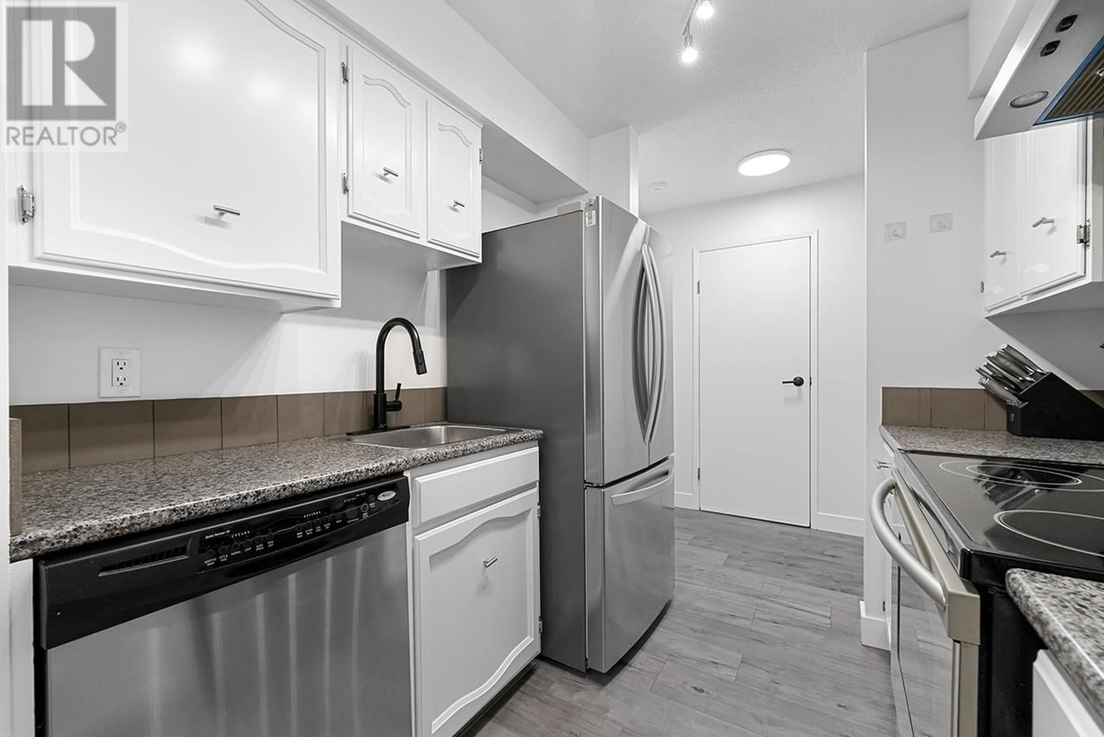 Standard kitchen, unknown for 301 - 7871 NO. 1 ROAD, Richmond British Columbia V7C1T7
