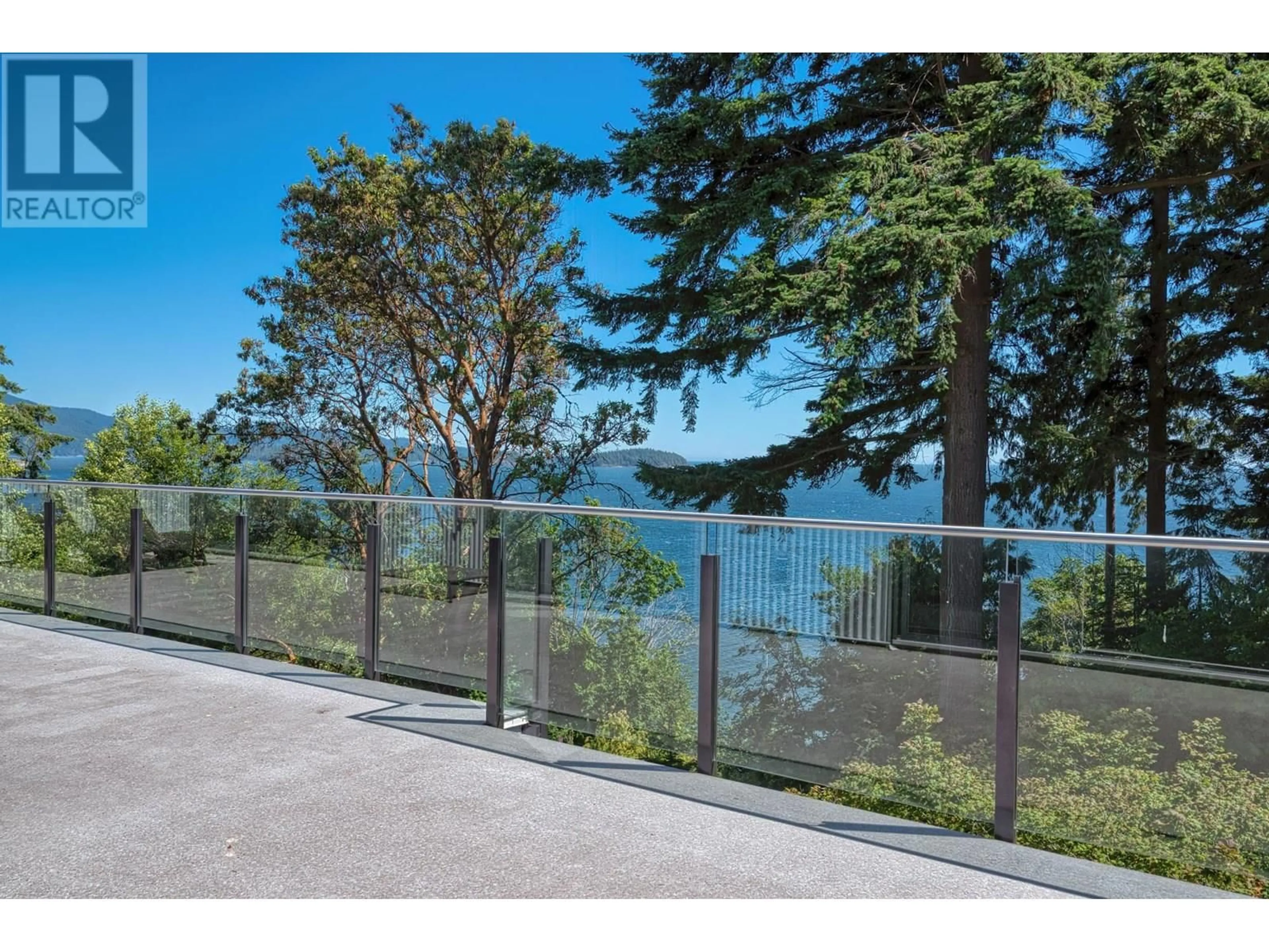 Patio, water/lake/river/ocean view for 81 KELLY ROAD, Gibsons British Columbia V0N1V3
