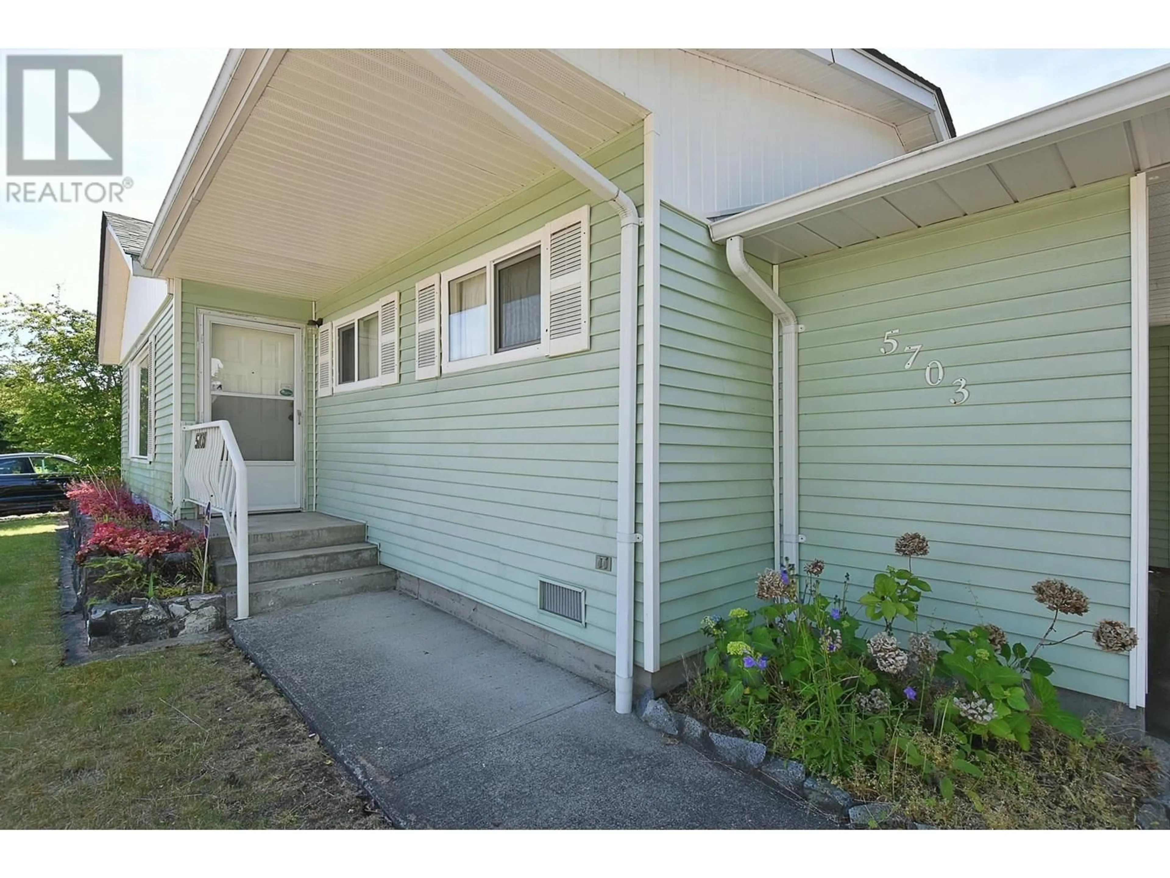 Unknown for 5703 DOLPHIN STREET, Sechelt British Columbia V0N3A0